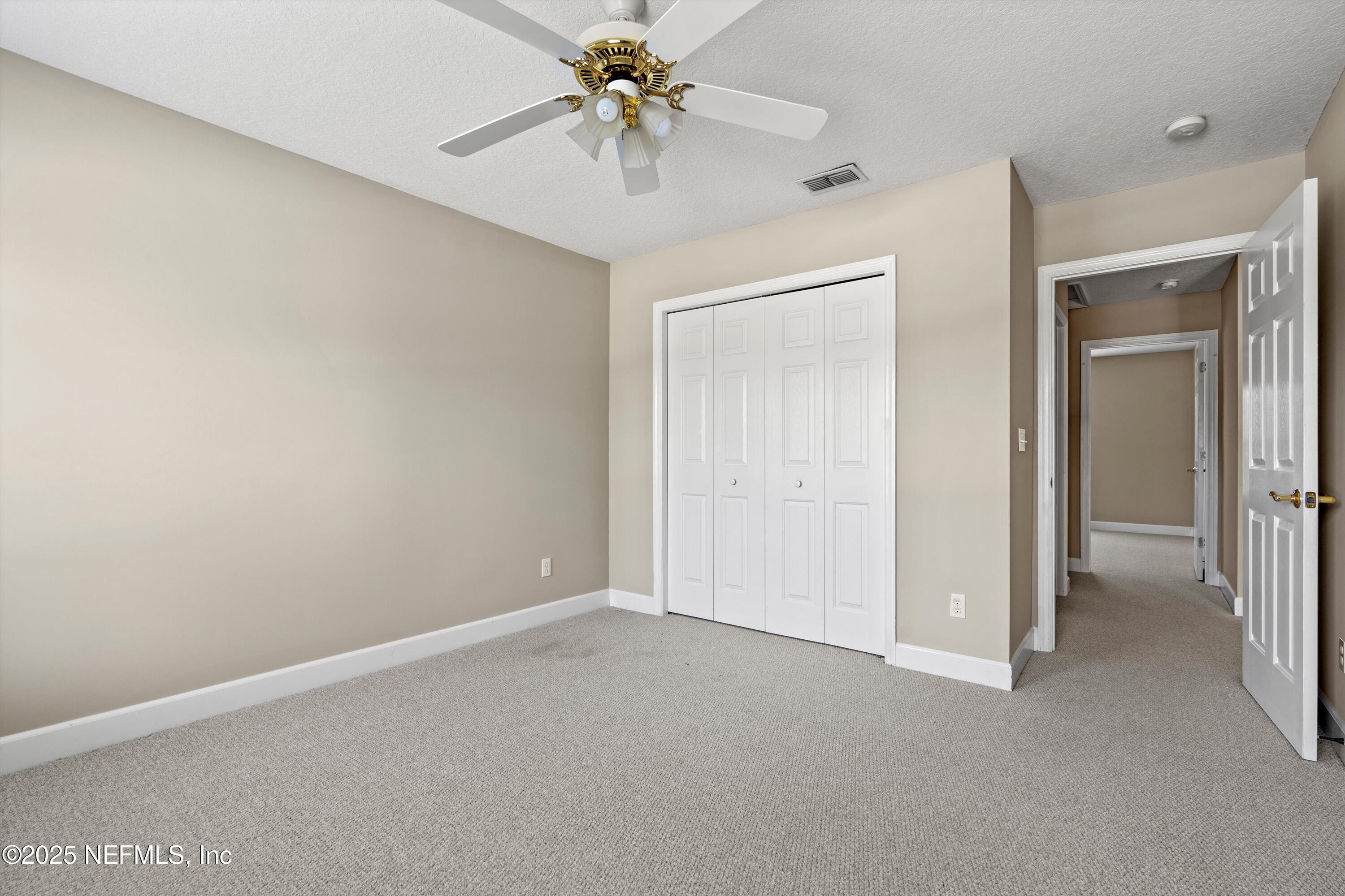 7610 SENTRY OAK Circle