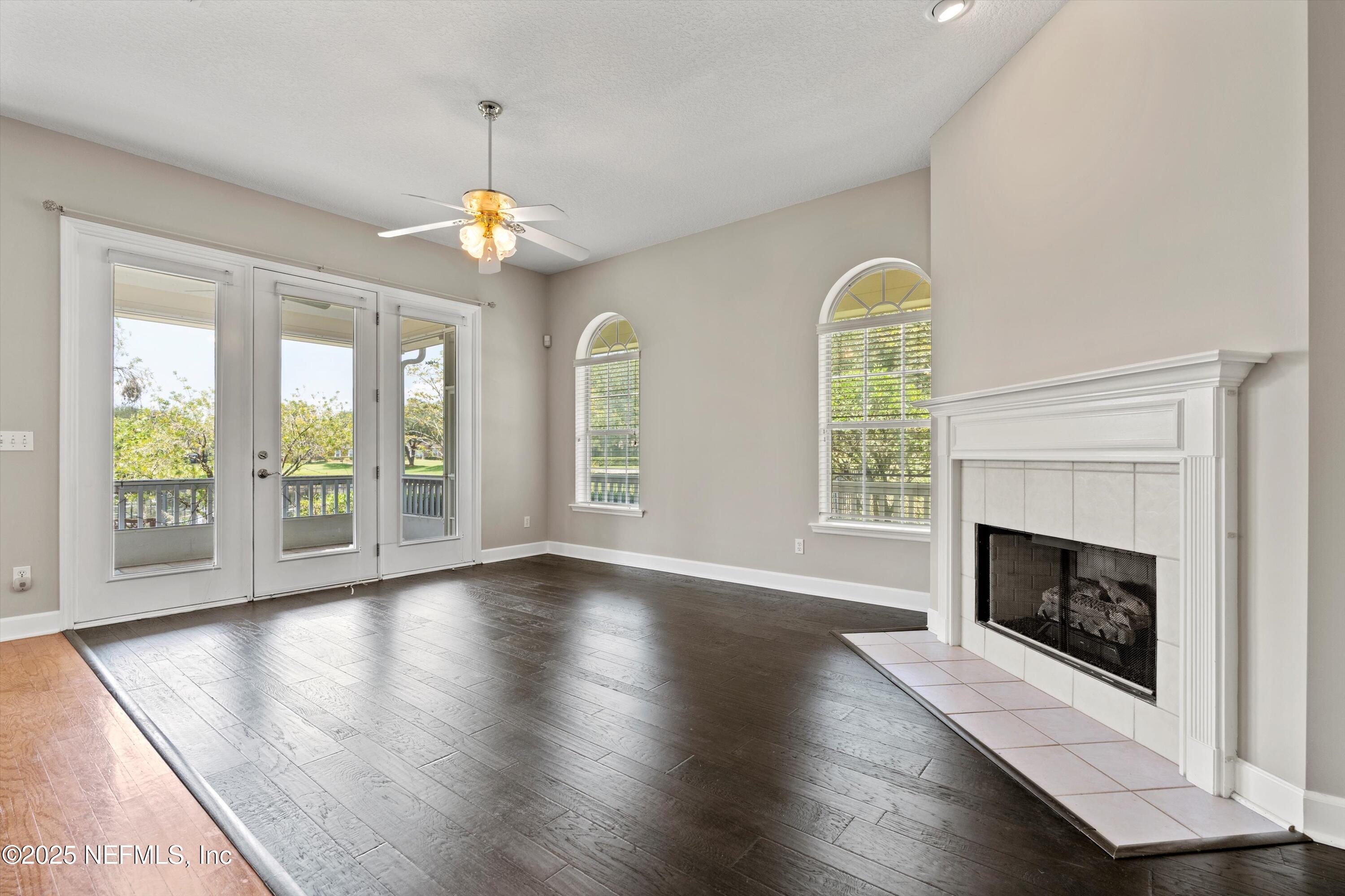 7610 SENTRY OAK Circle