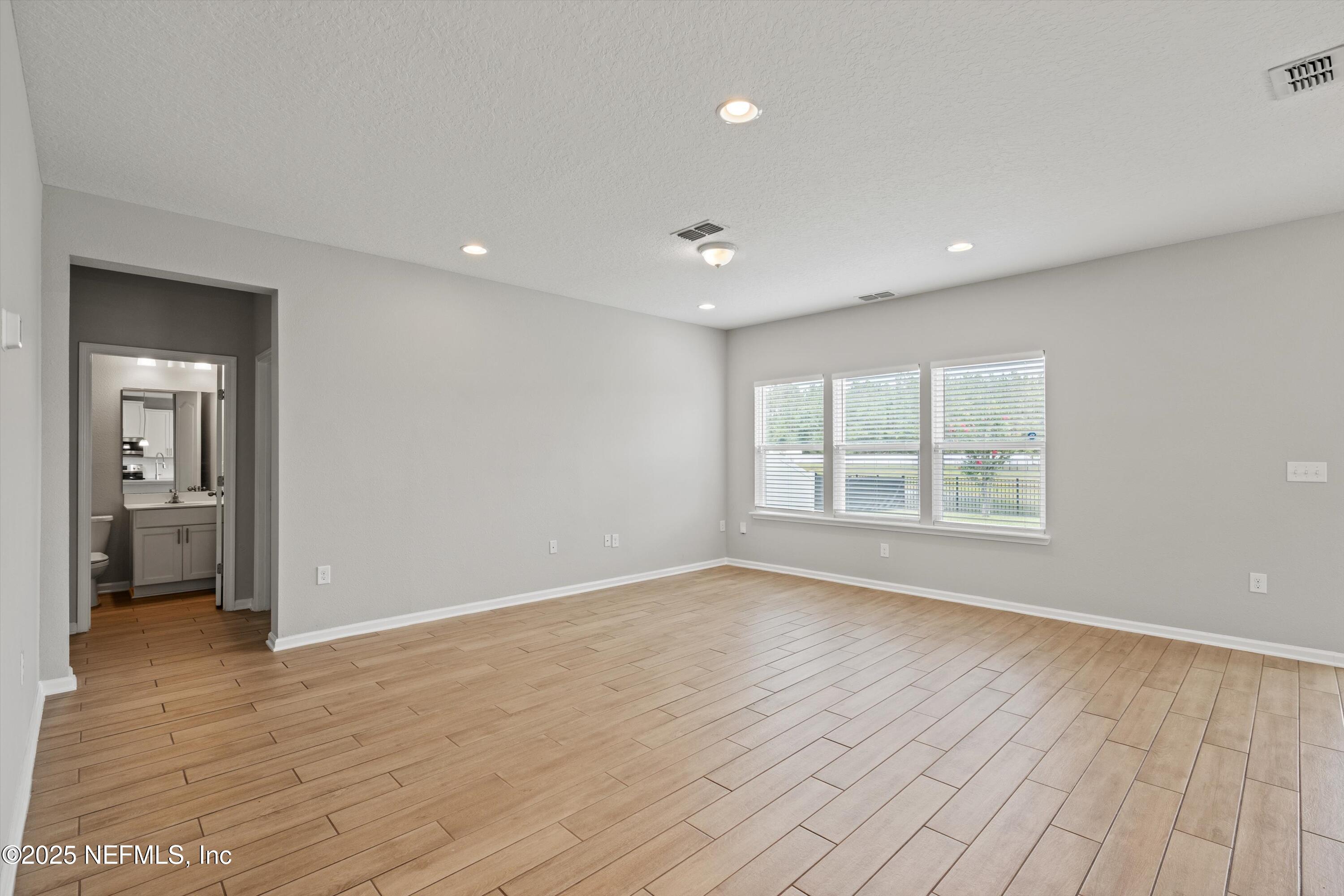 8047 ARCTIC FOX Road