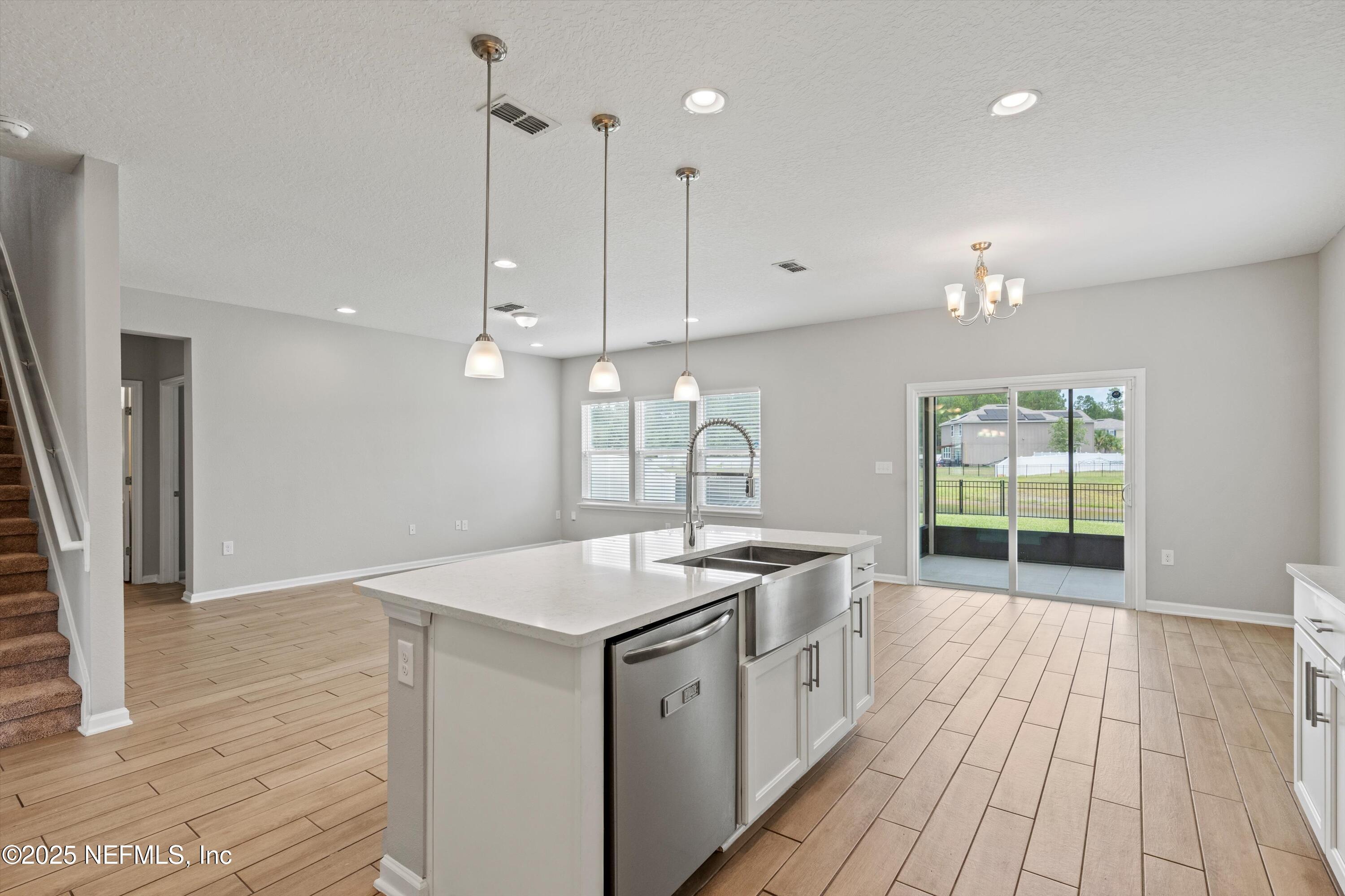 8047 ARCTIC FOX Road