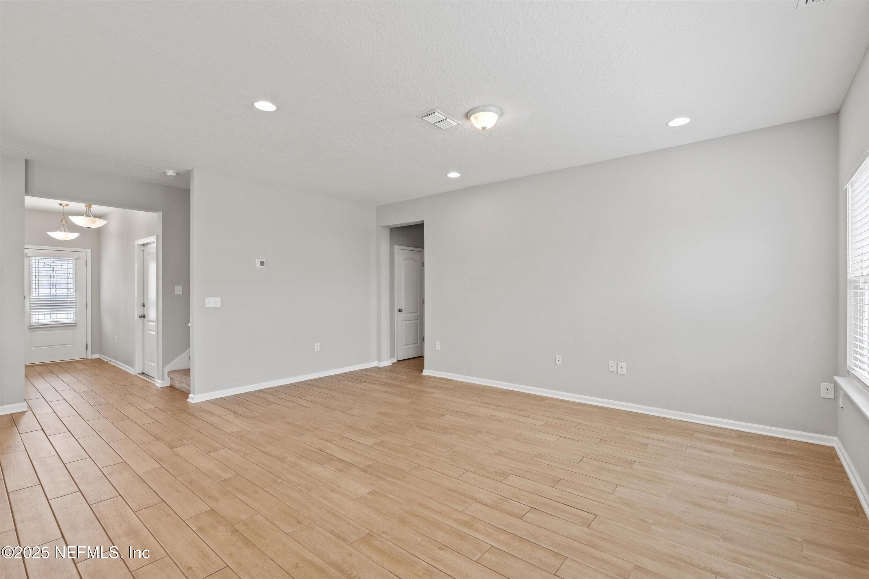 8047 ARCTIC FOX Road