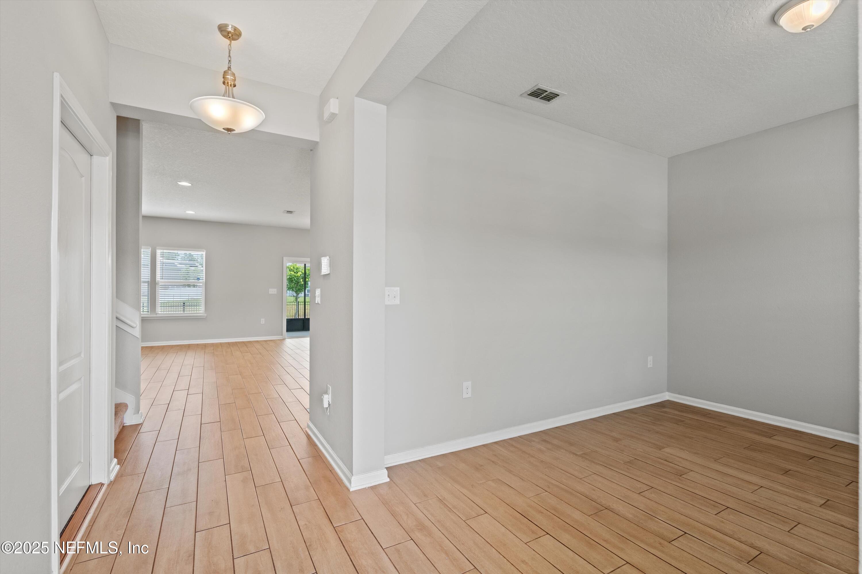 8047 ARCTIC FOX Road