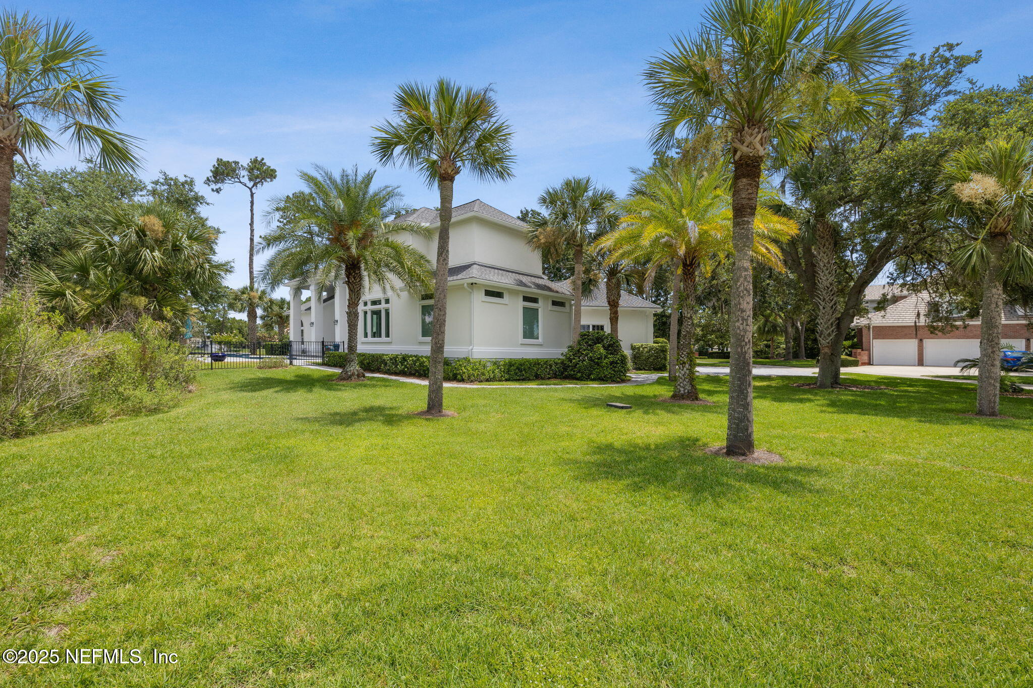 105 TEAL NEST Court