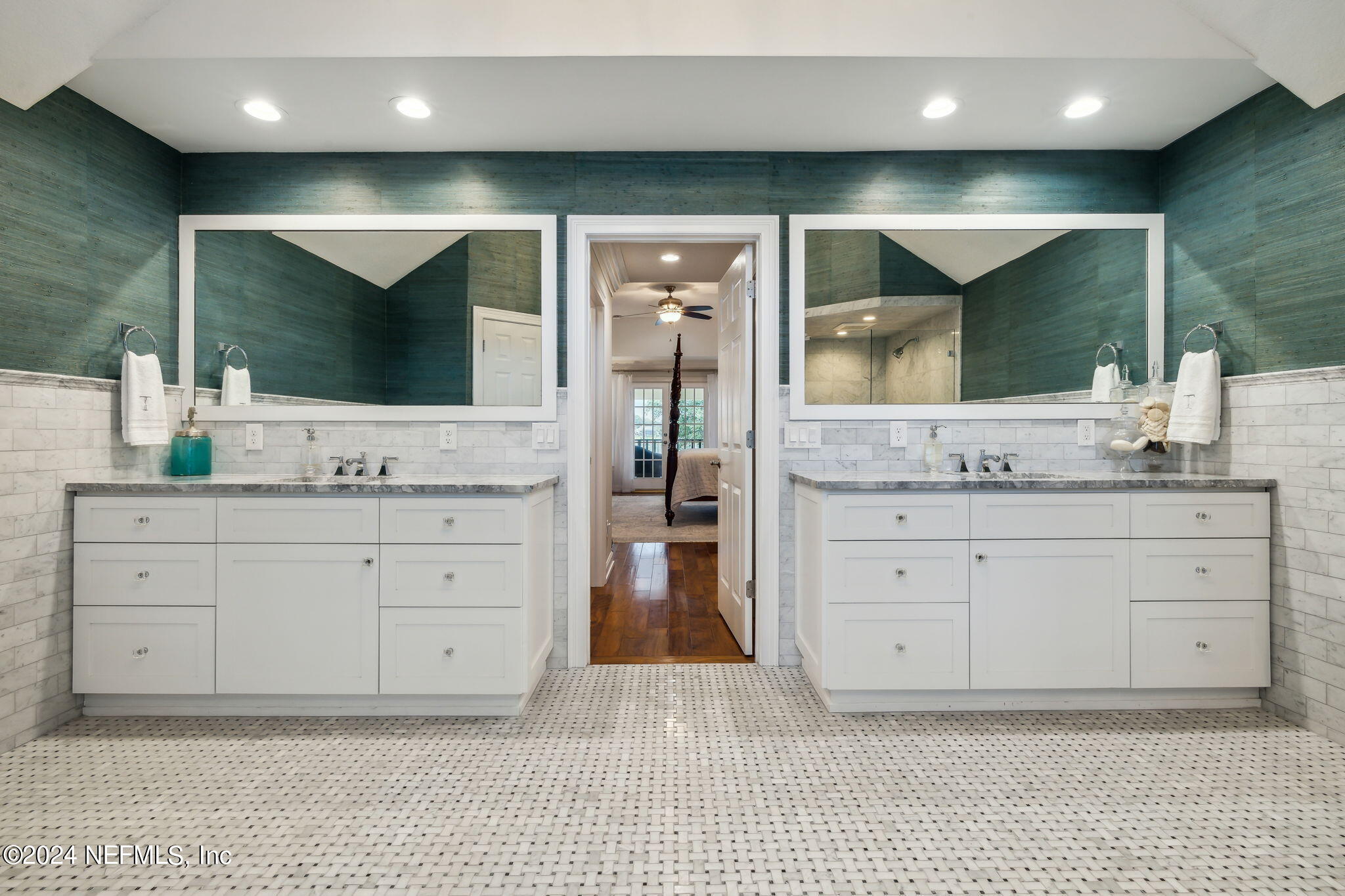 105 TEAL NEST Court