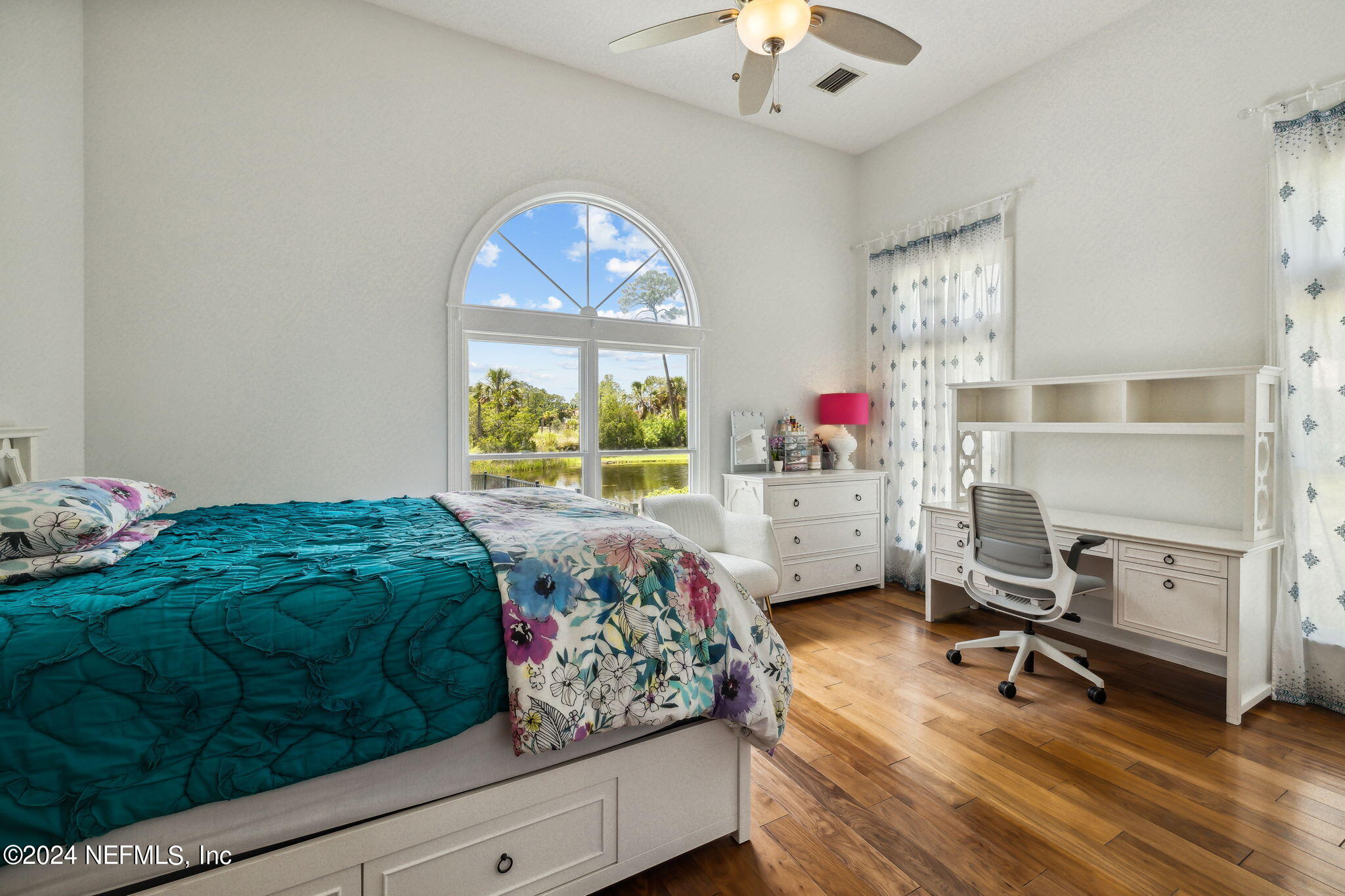 105 TEAL NEST Court