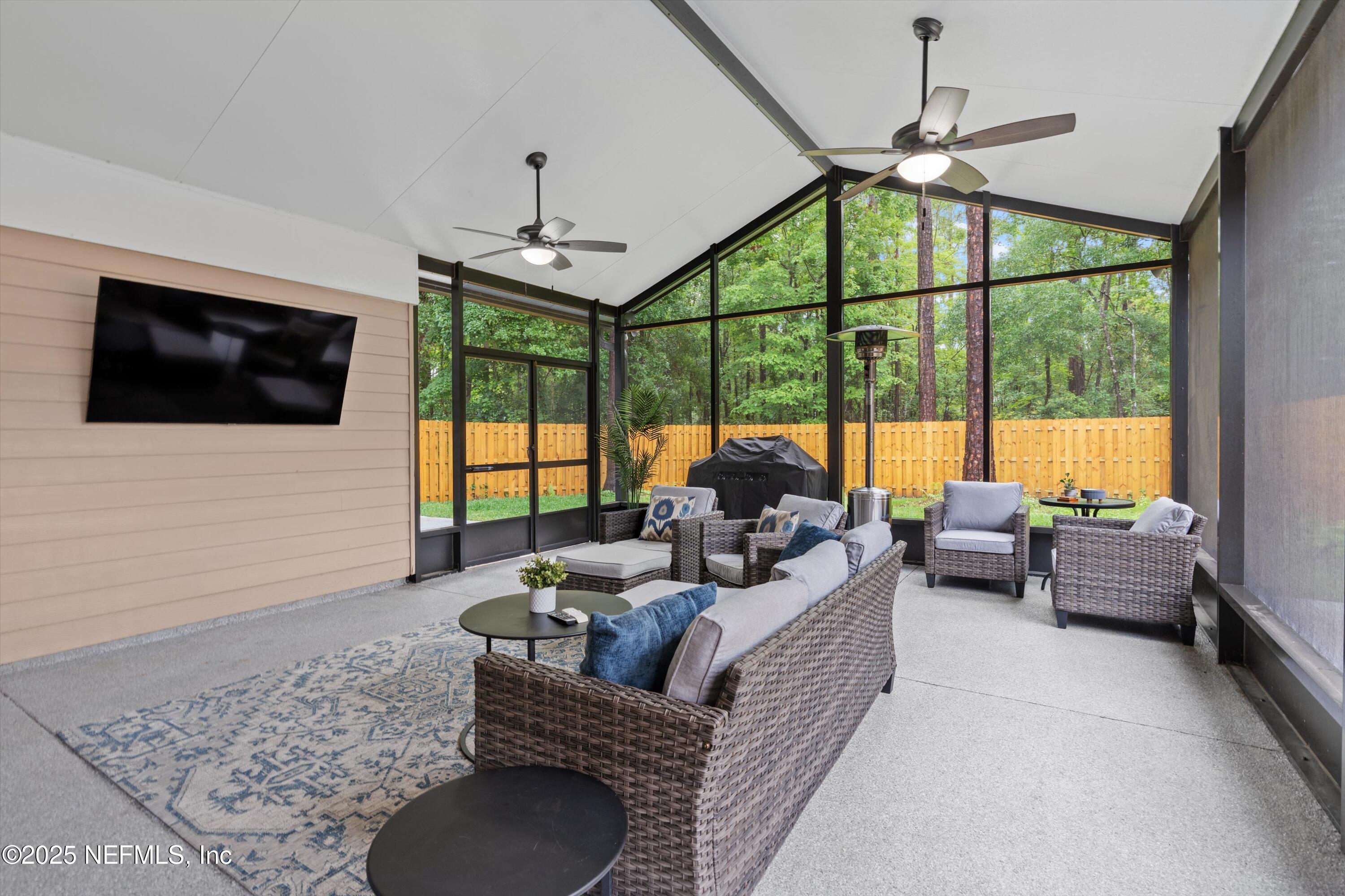 2250 TRAILWOOD Drive