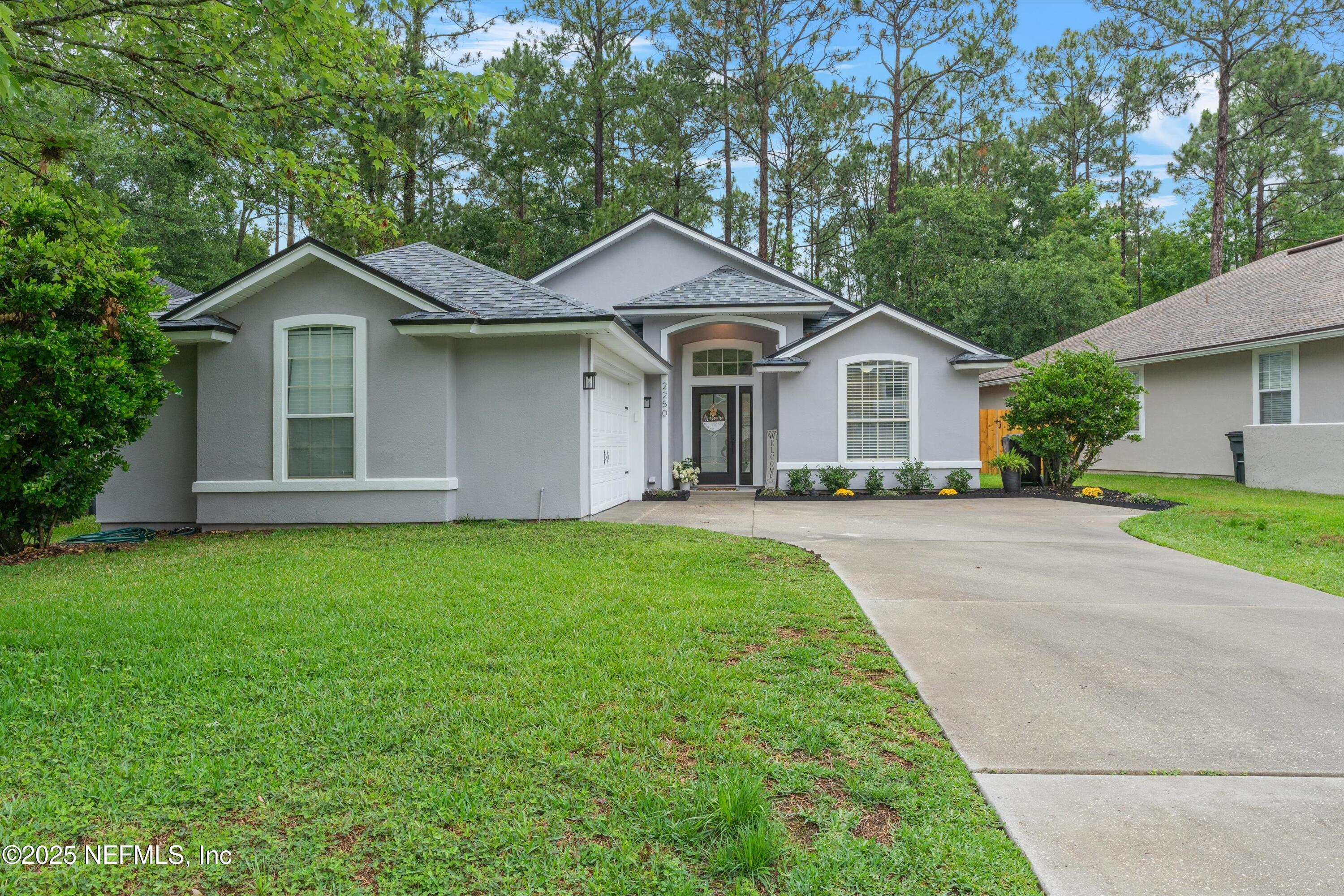 2250 TRAILWOOD Drive