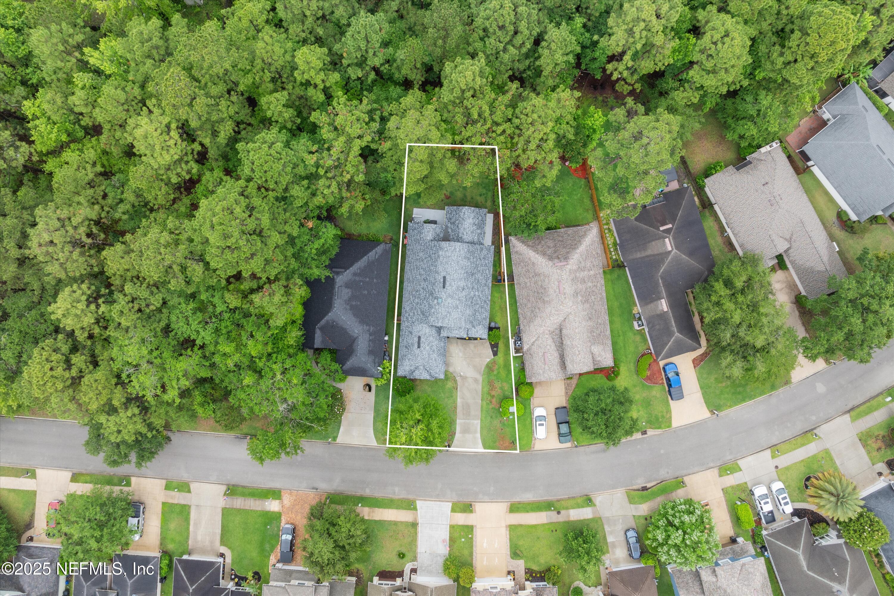 2250 TRAILWOOD Drive