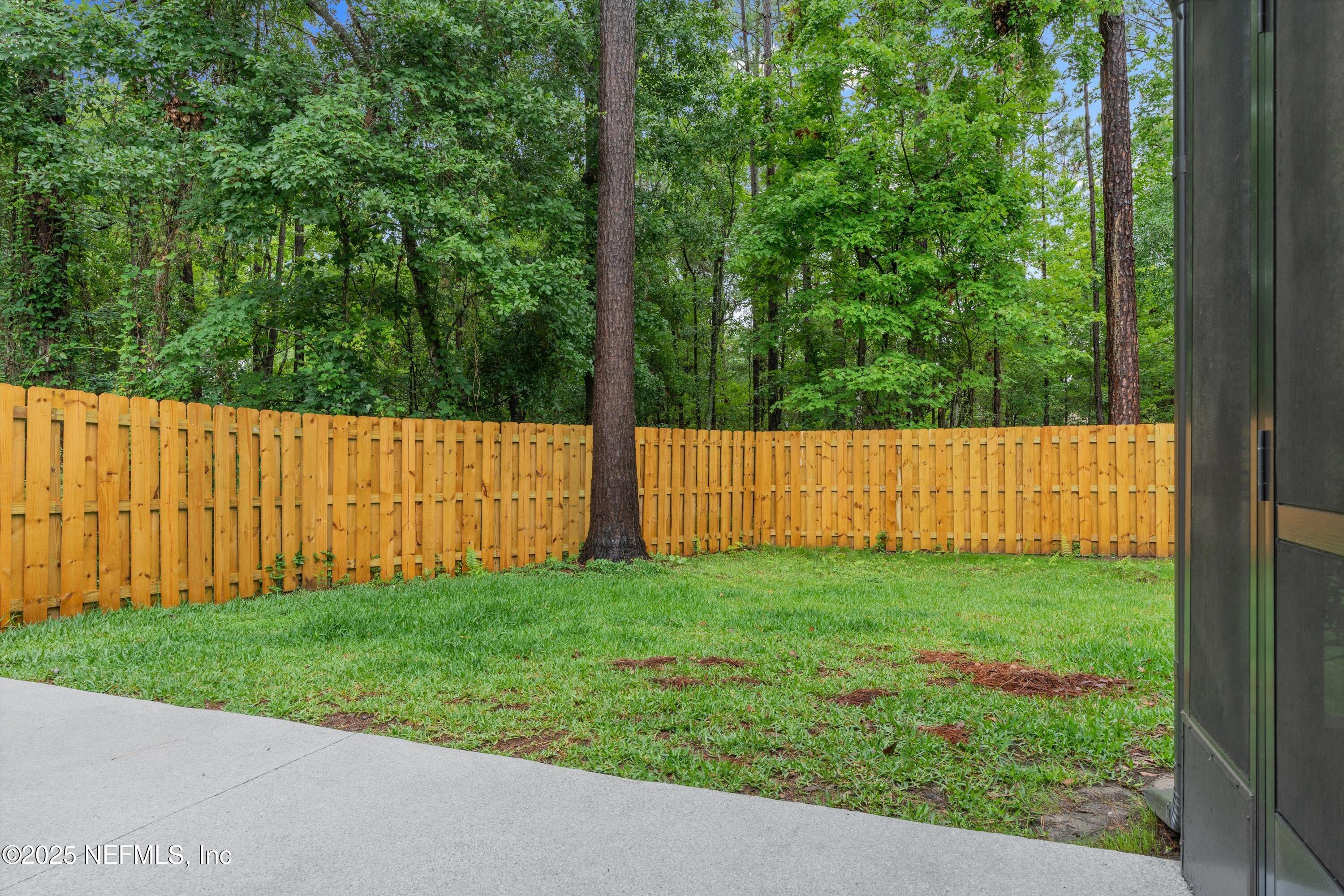 2250 TRAILWOOD Drive