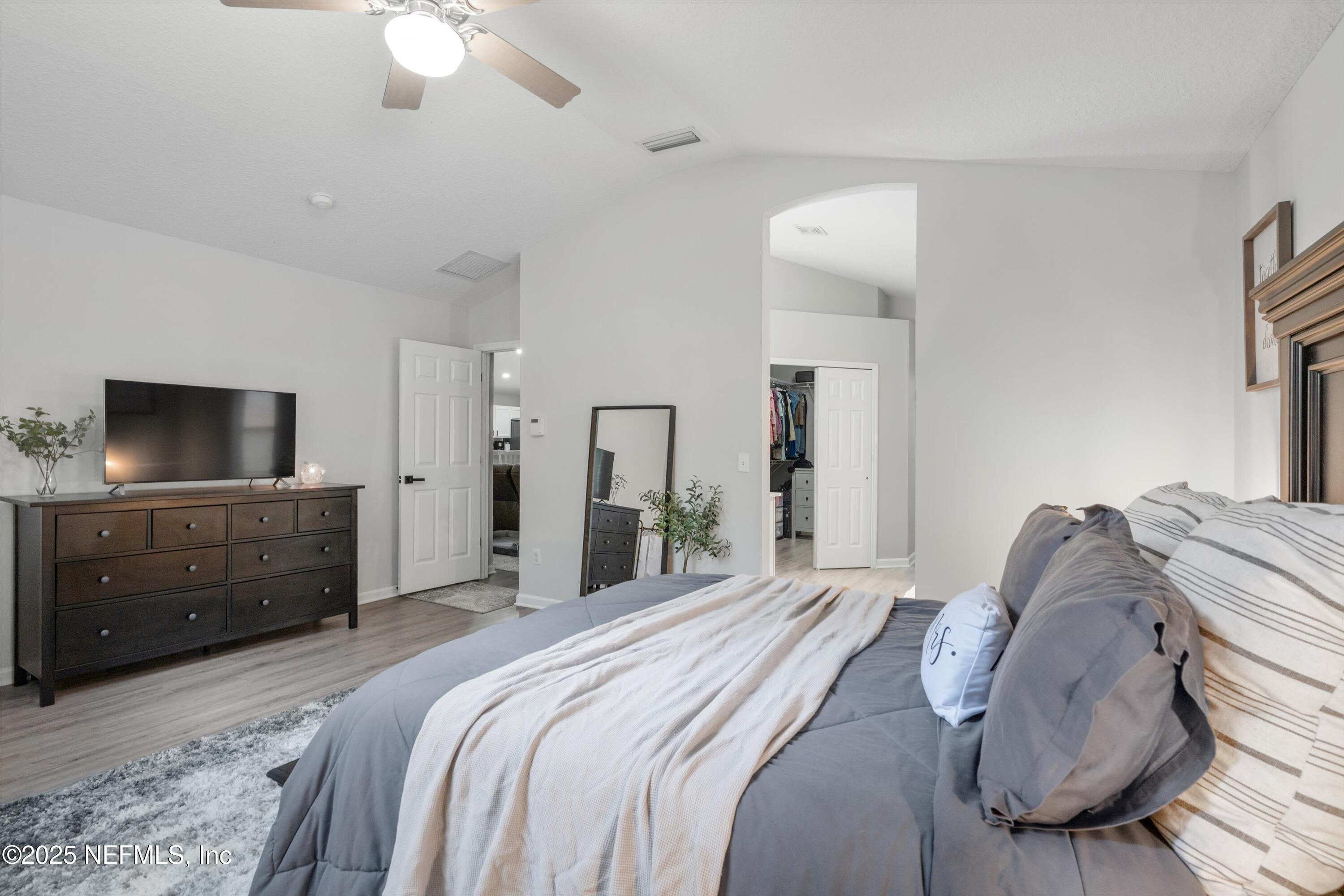 2250 TRAILWOOD Drive