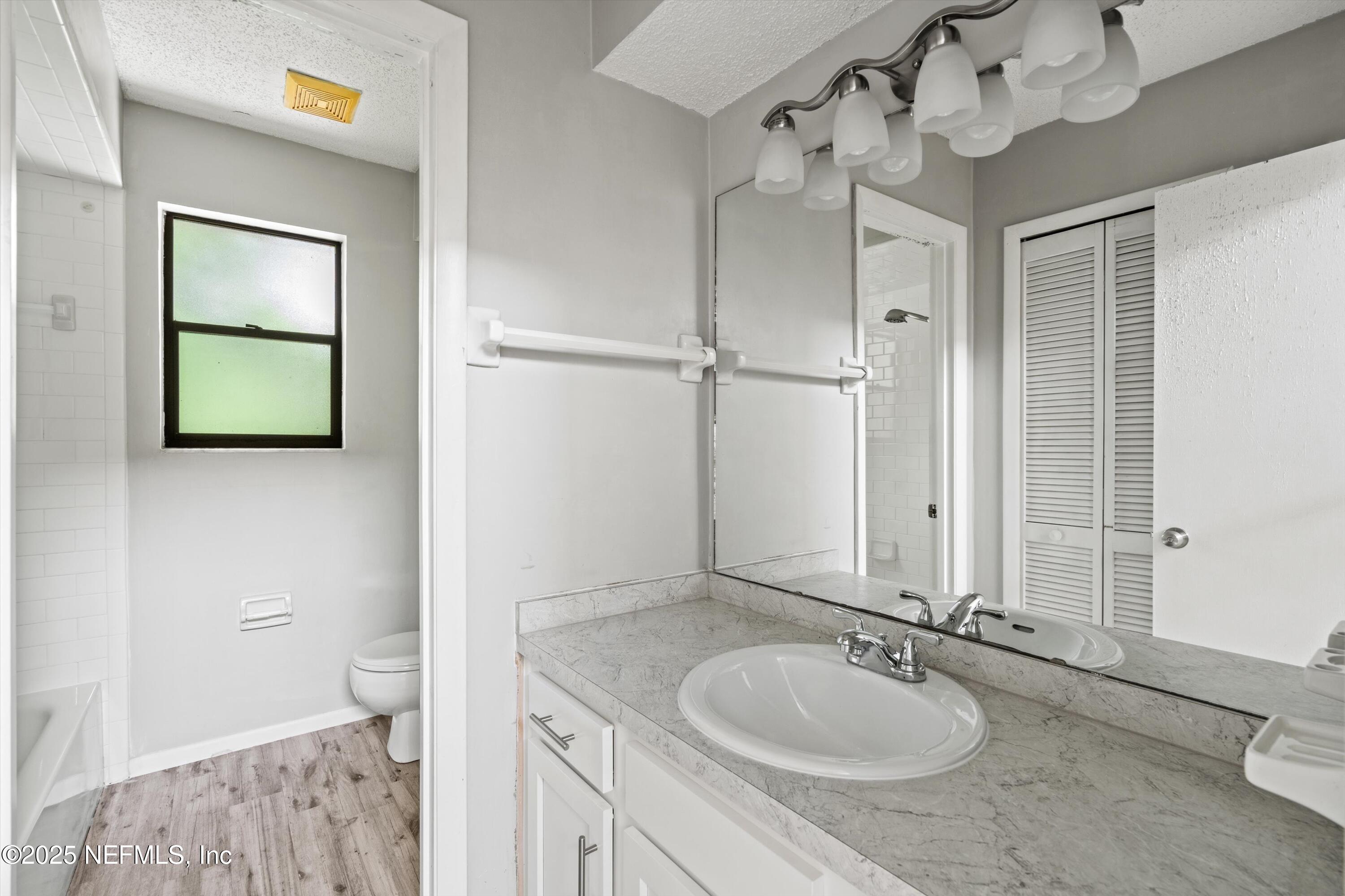 4846 KINGSMEADOW Lane