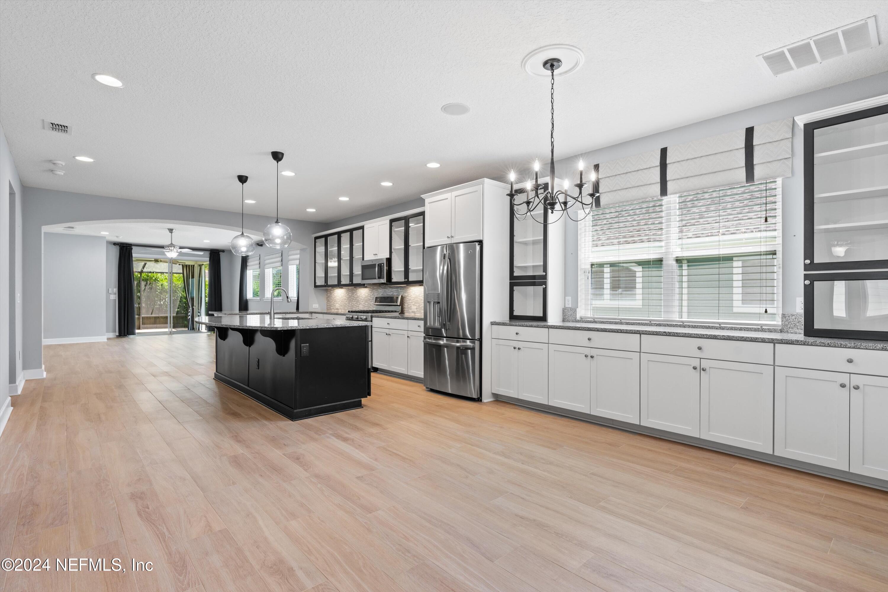 276 PALM BREEZE Drive