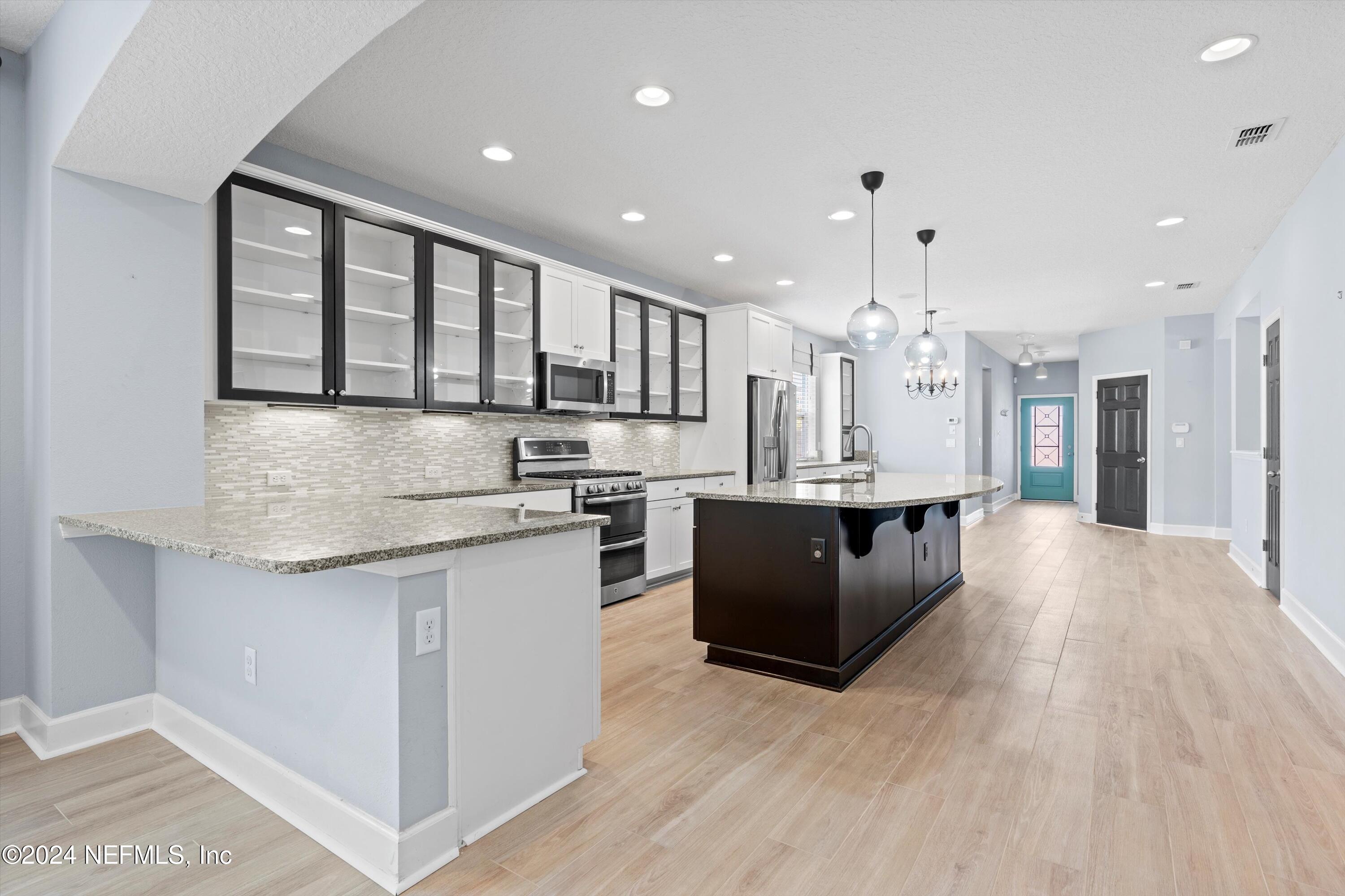 276 PALM BREEZE Drive