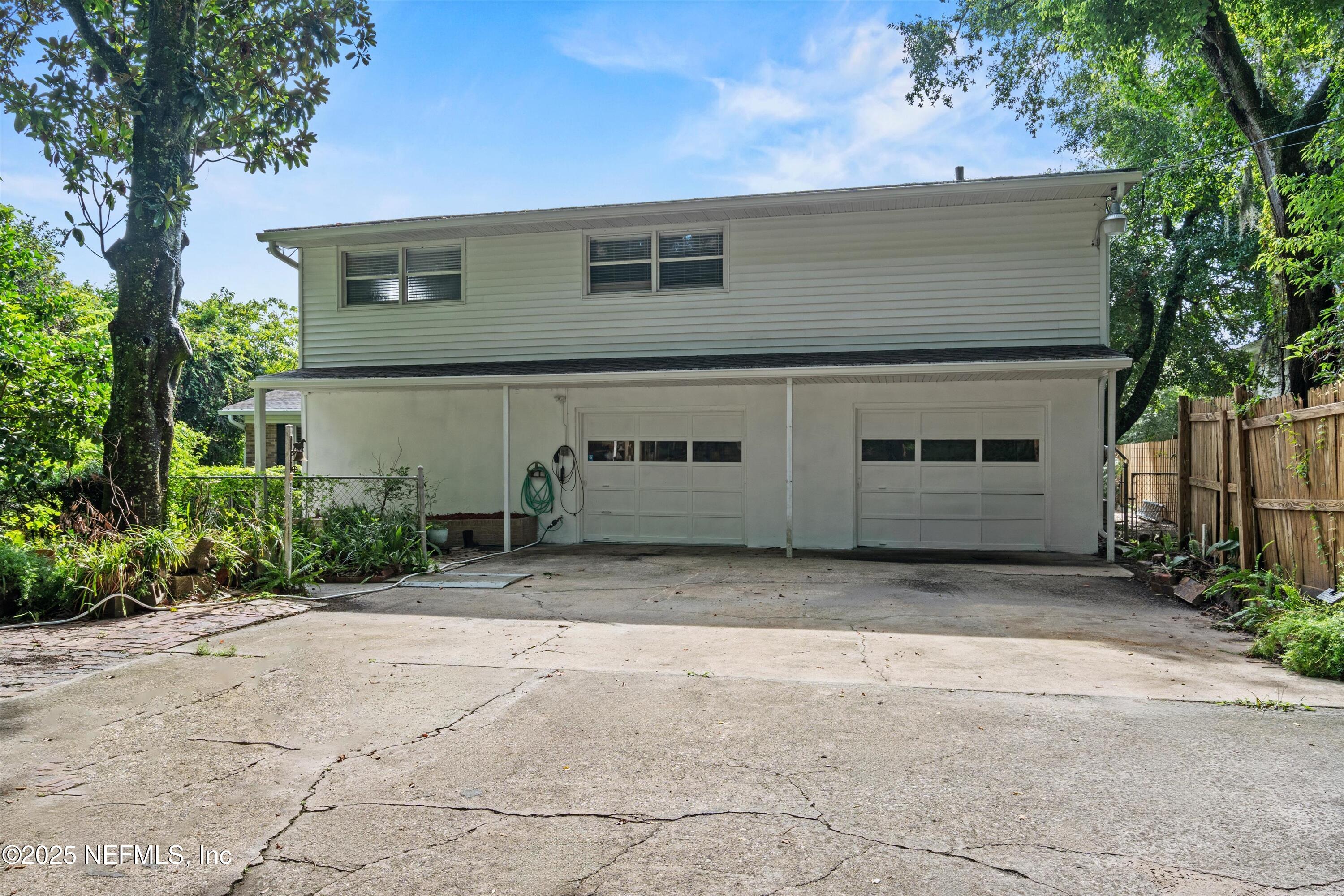 6241 RIVIERA MANOR Drive