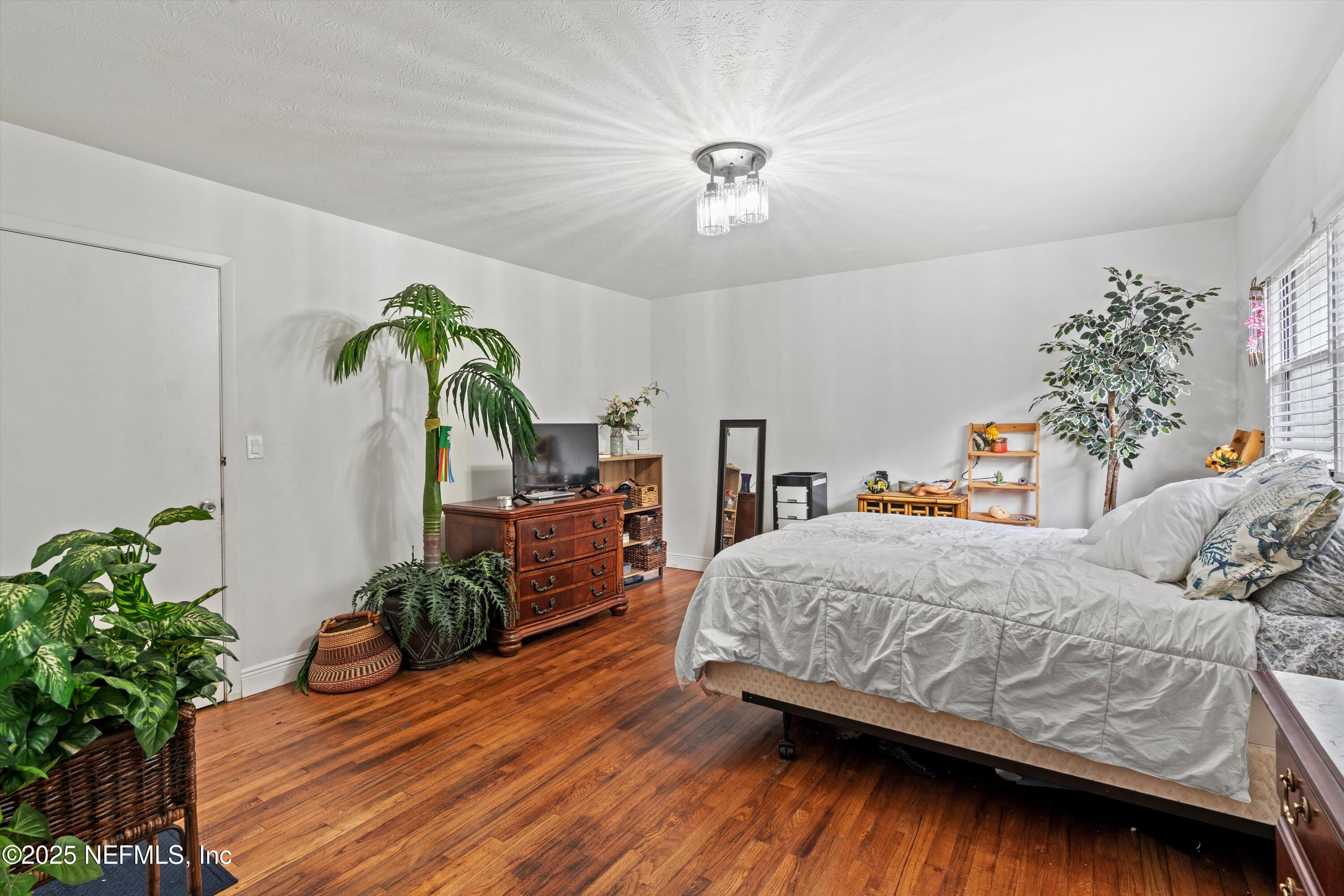 6241 RIVIERA MANOR Drive