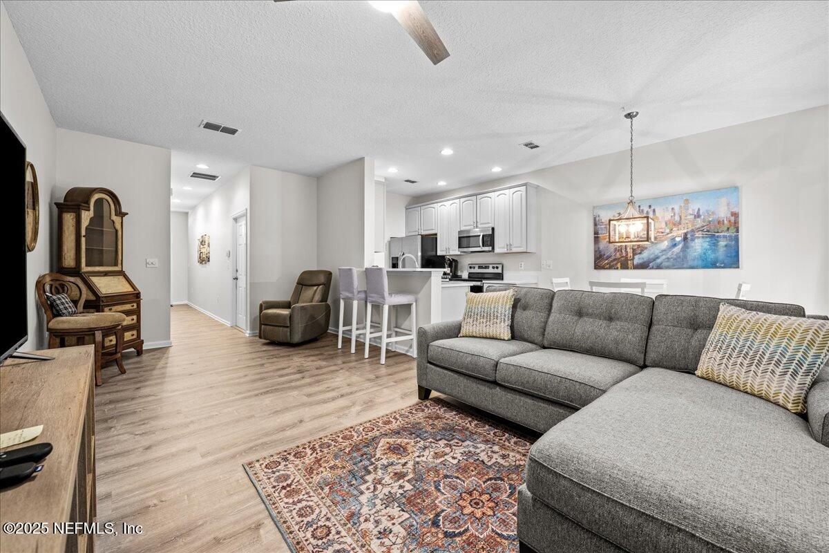 1515 LANDAU Road