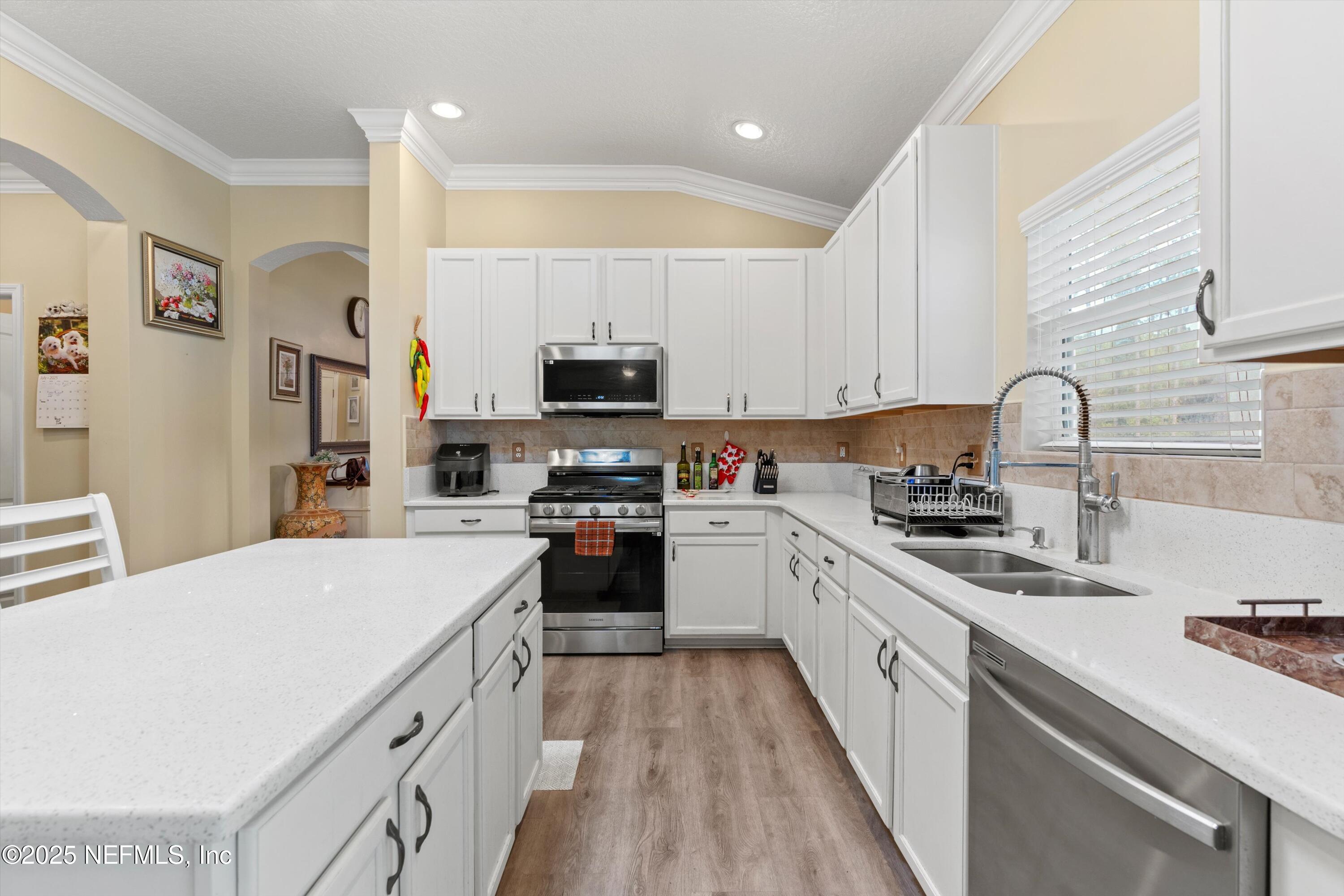 308 CARRIAGE HILL Court, St. Johns