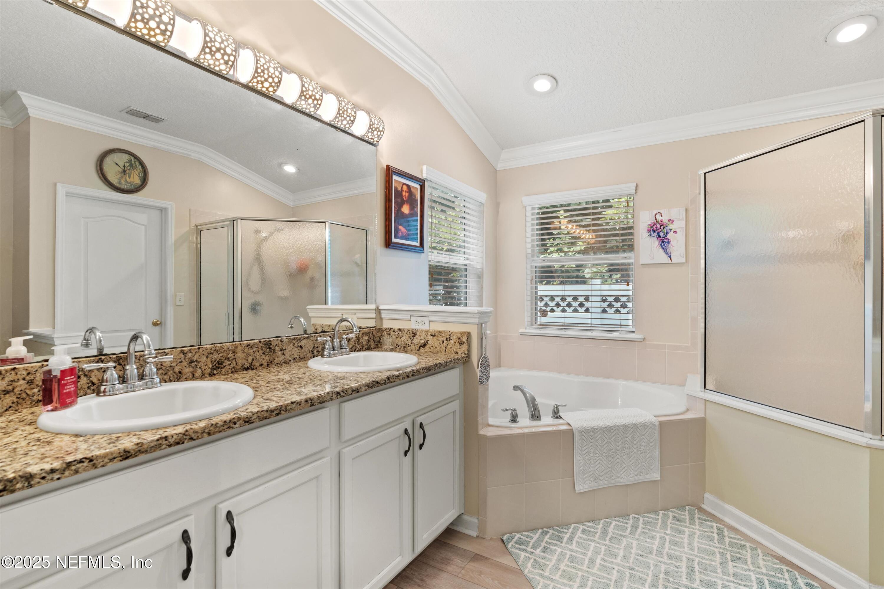 308 CARRIAGE HILL Court, St. Johns