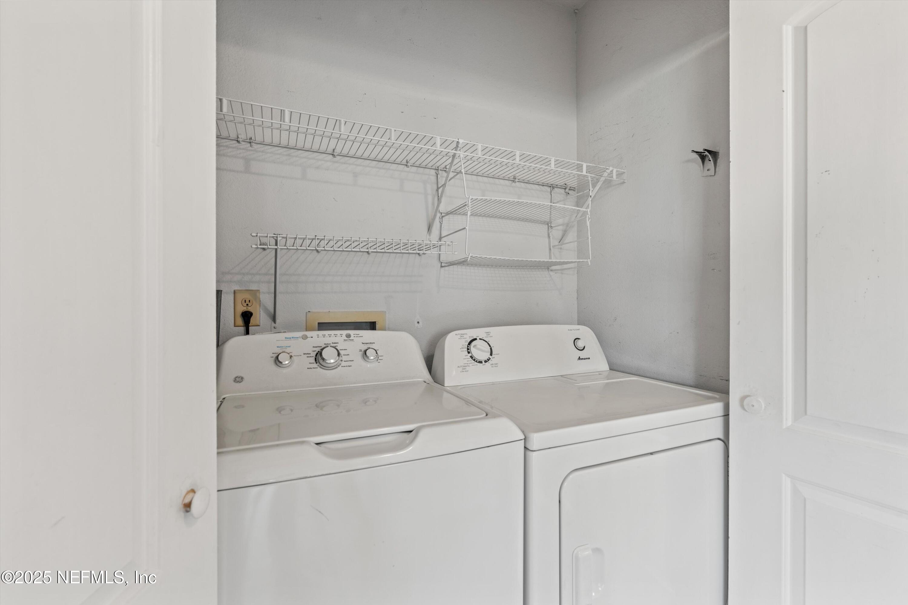 1800 THE GREENS Way, 304