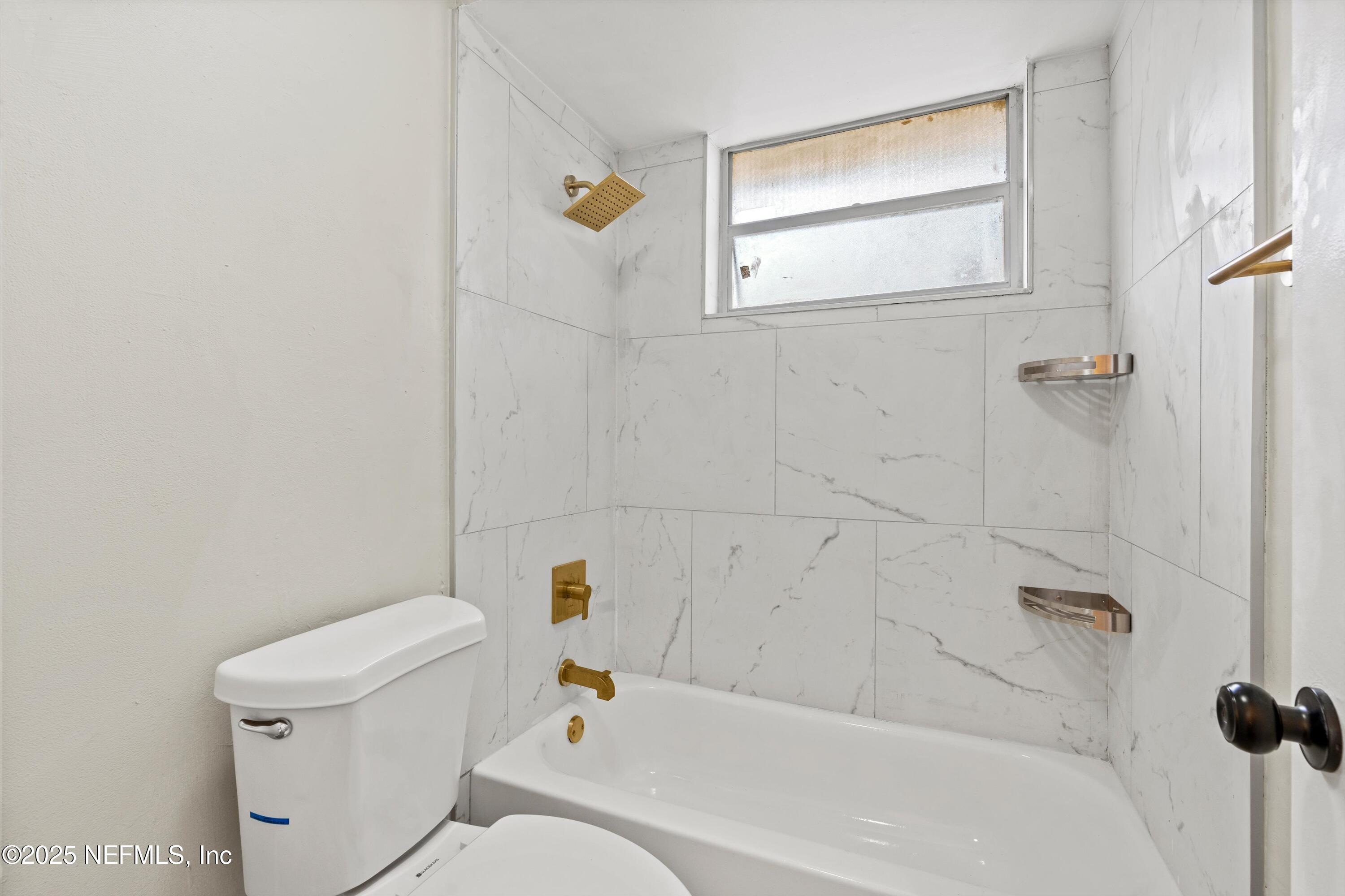 3329 MAYFLOWER Street, 3333