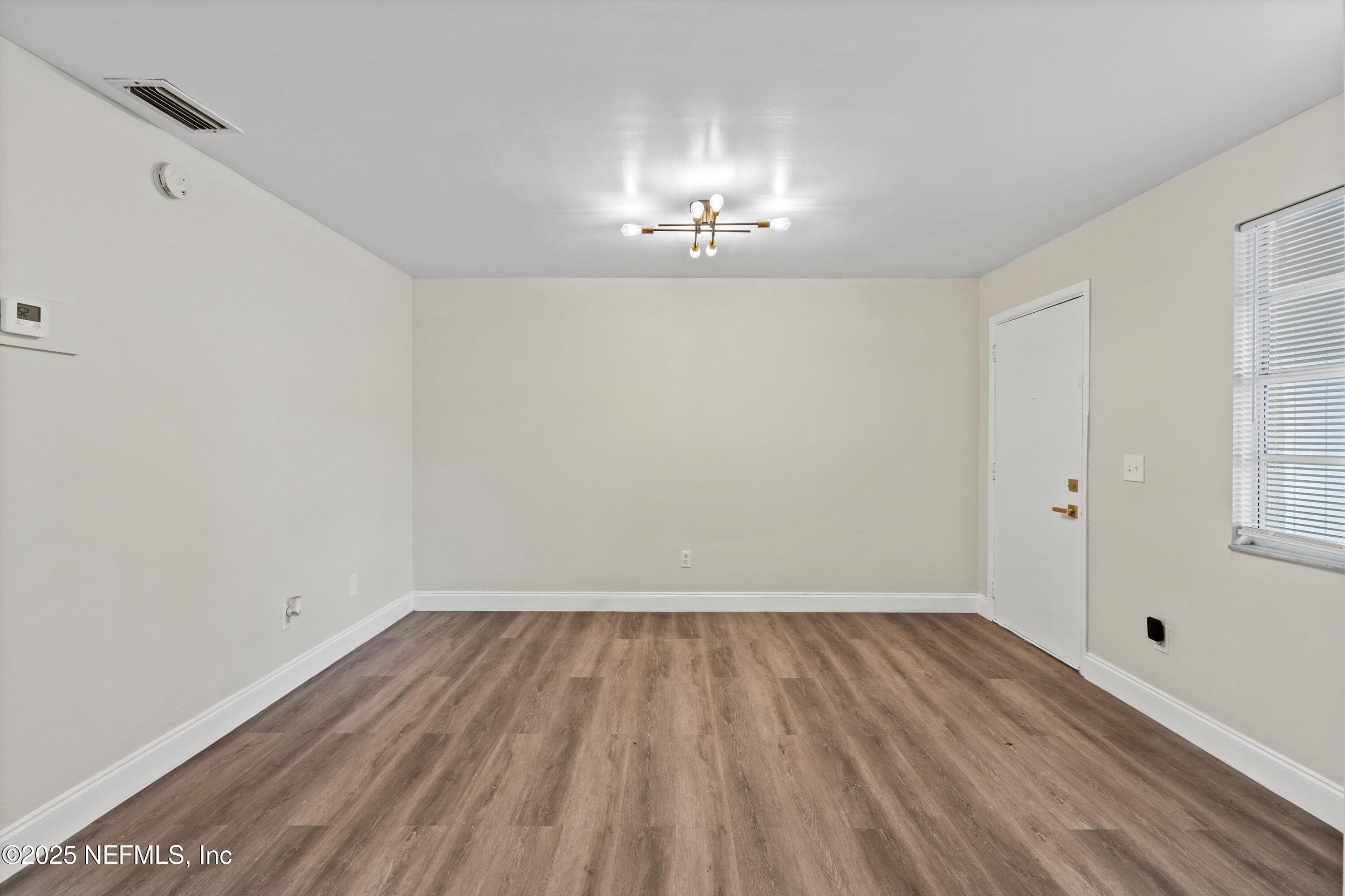 3329 MAYFLOWER Street, 3333