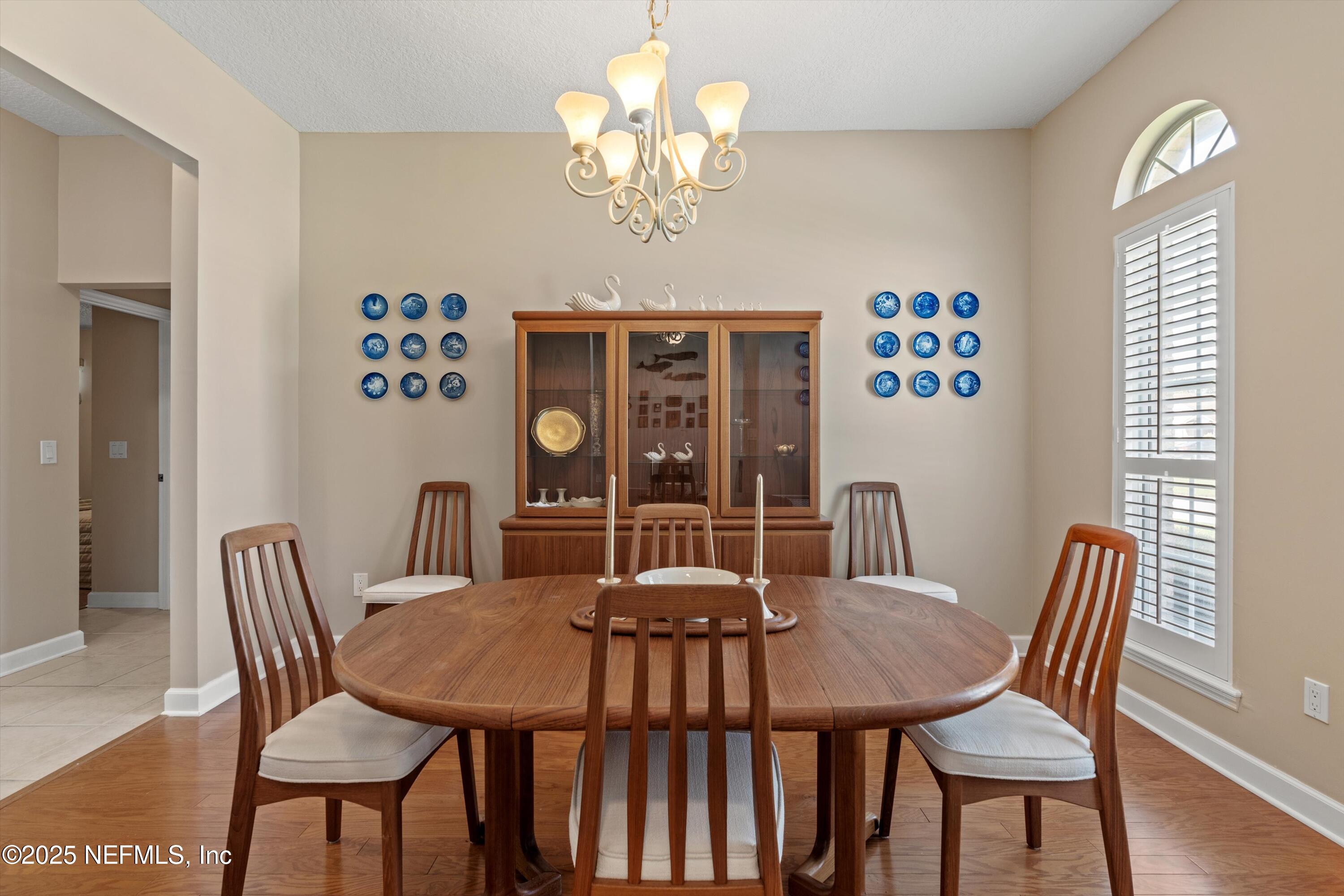 4567 ROCKY RIVER Road W