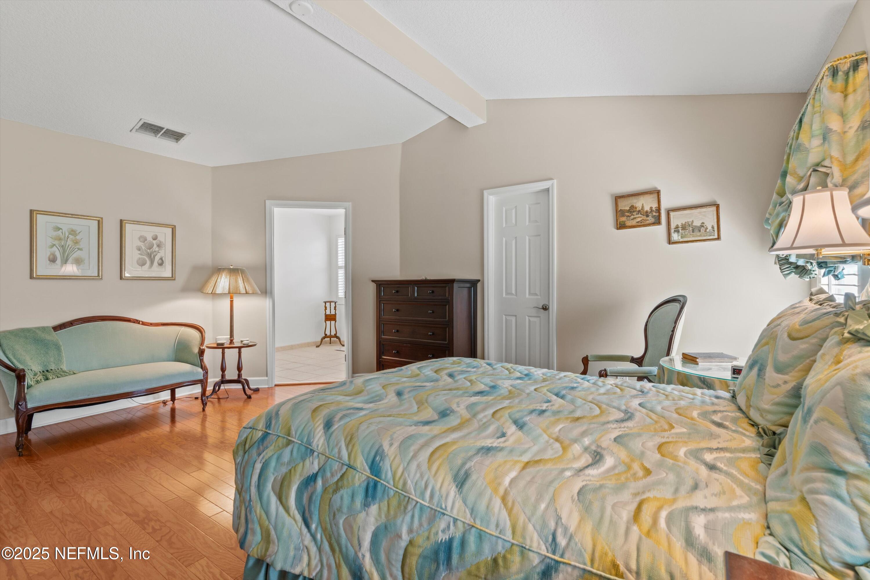 4567 ROCKY RIVER Road W