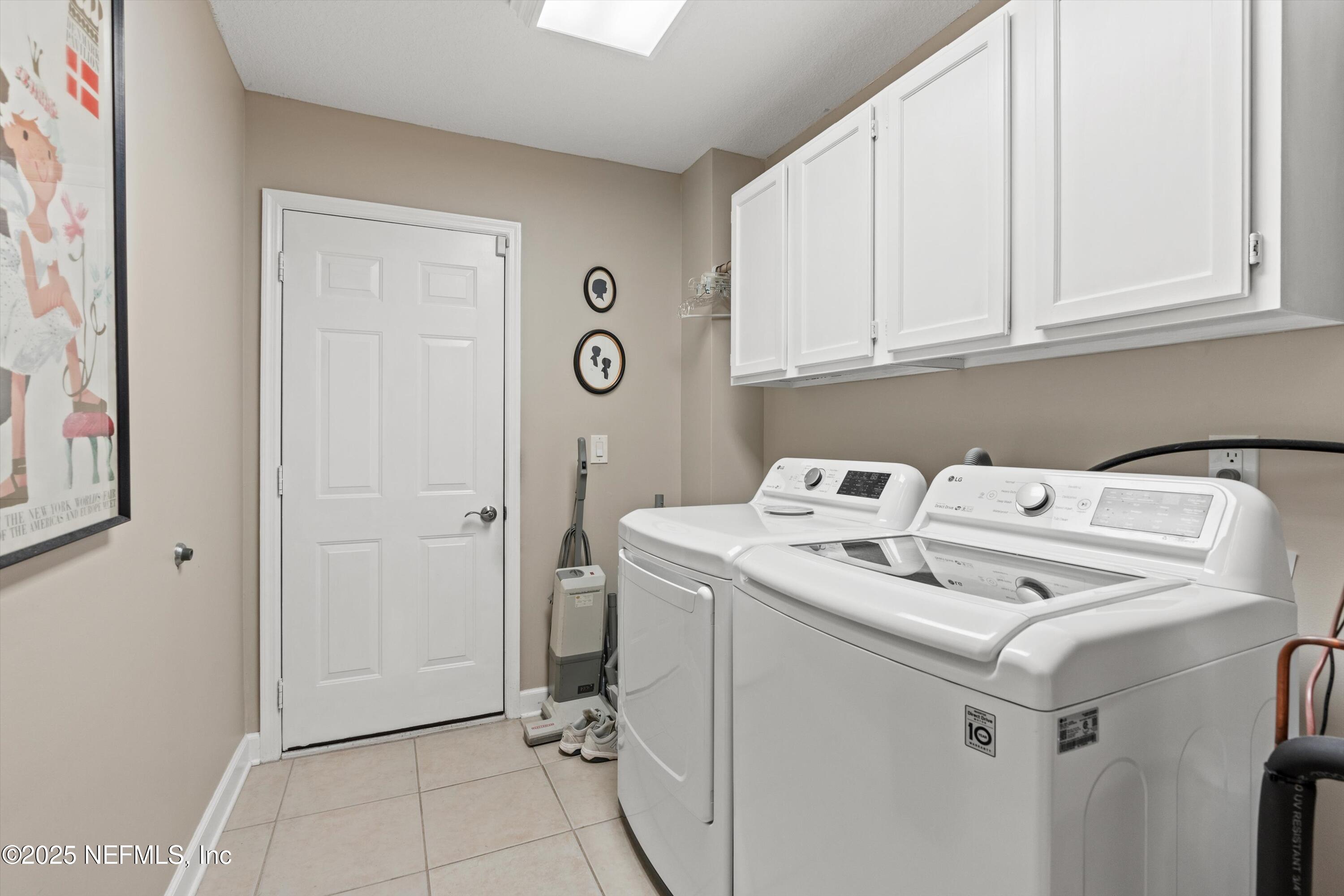 4567 ROCKY RIVER Road W