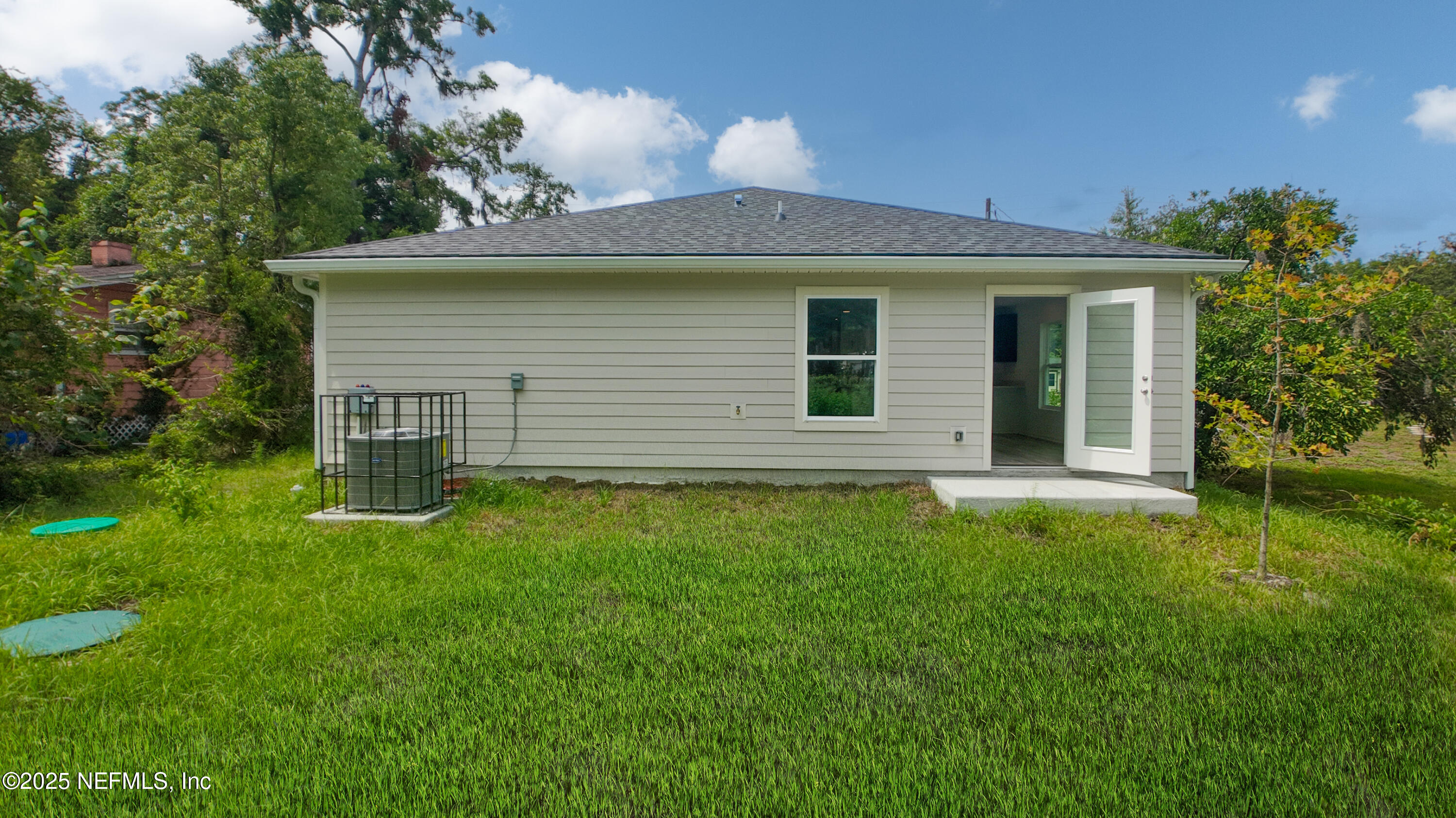 5124 SHENANDOAH Avenue