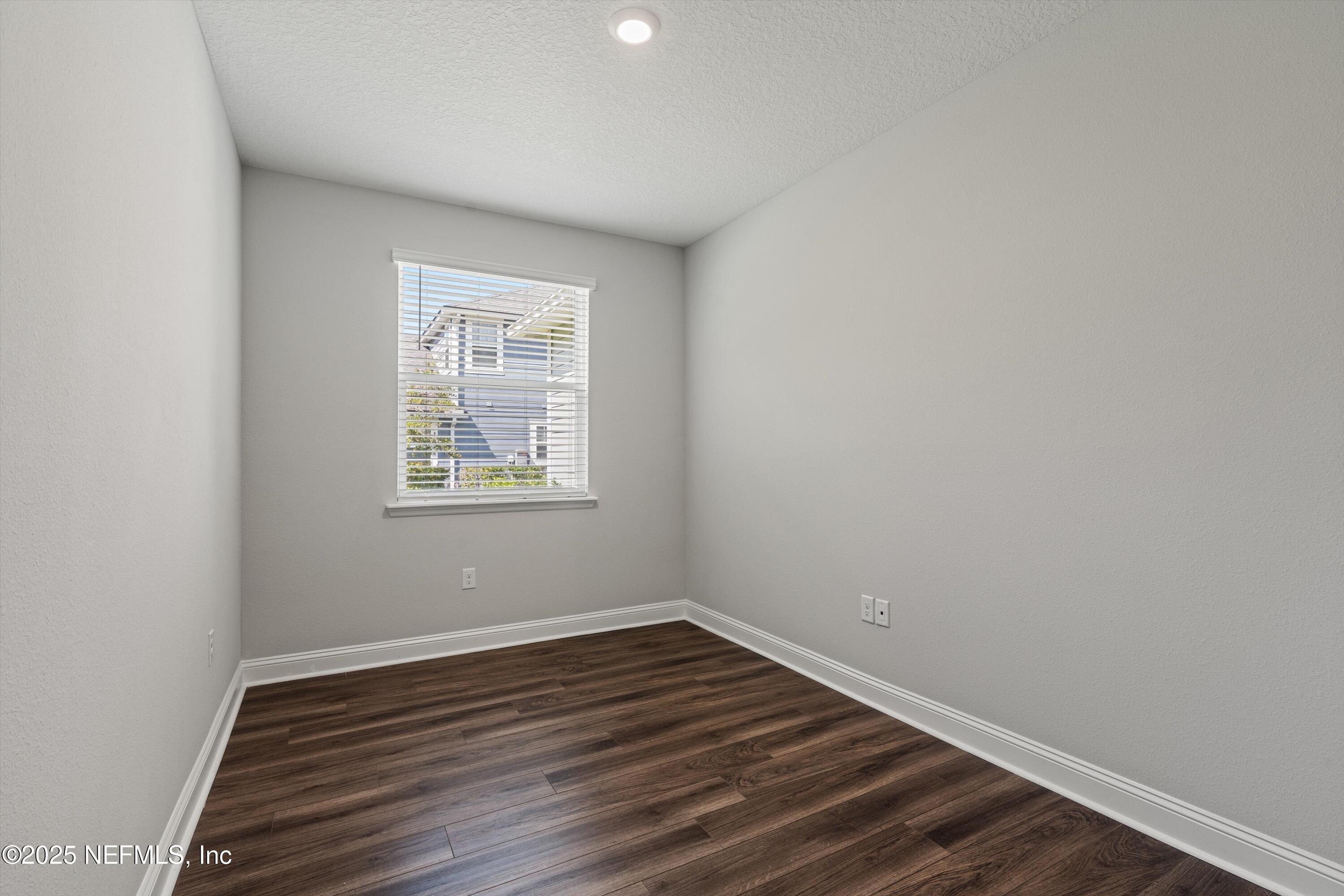 285 BRAMBLY VINE Drive, St. Johns