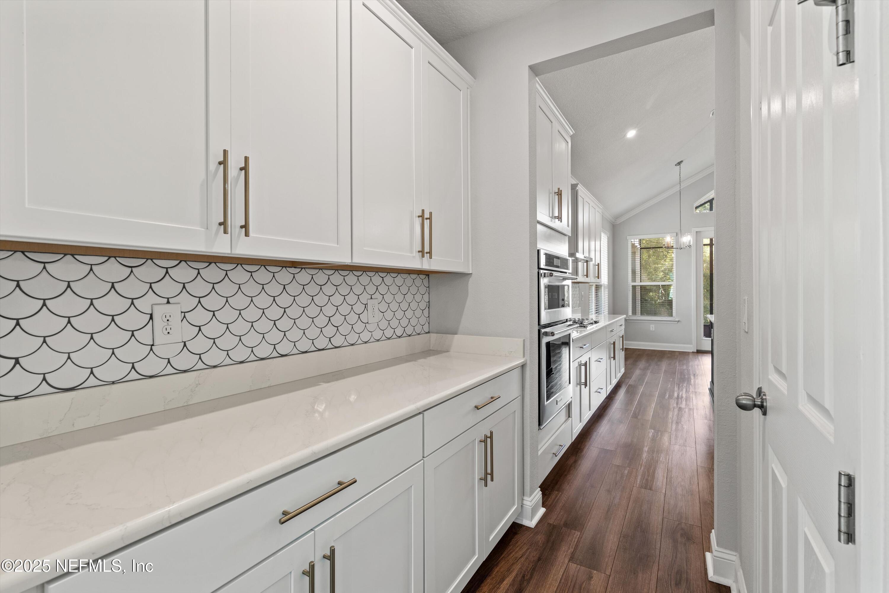 285 BRAMBLY VINE Drive, St. Johns