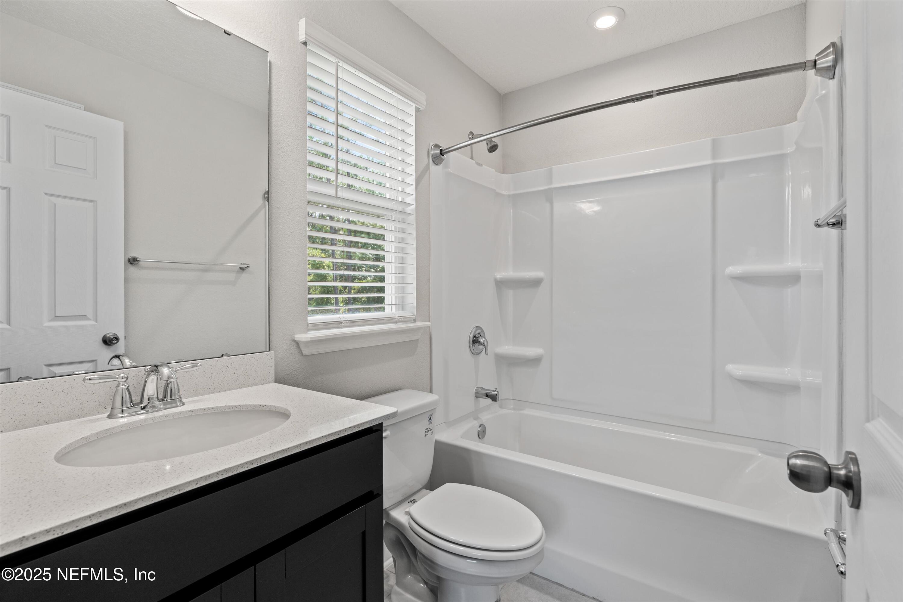 285 BRAMBLY VINE Drive, St. Johns