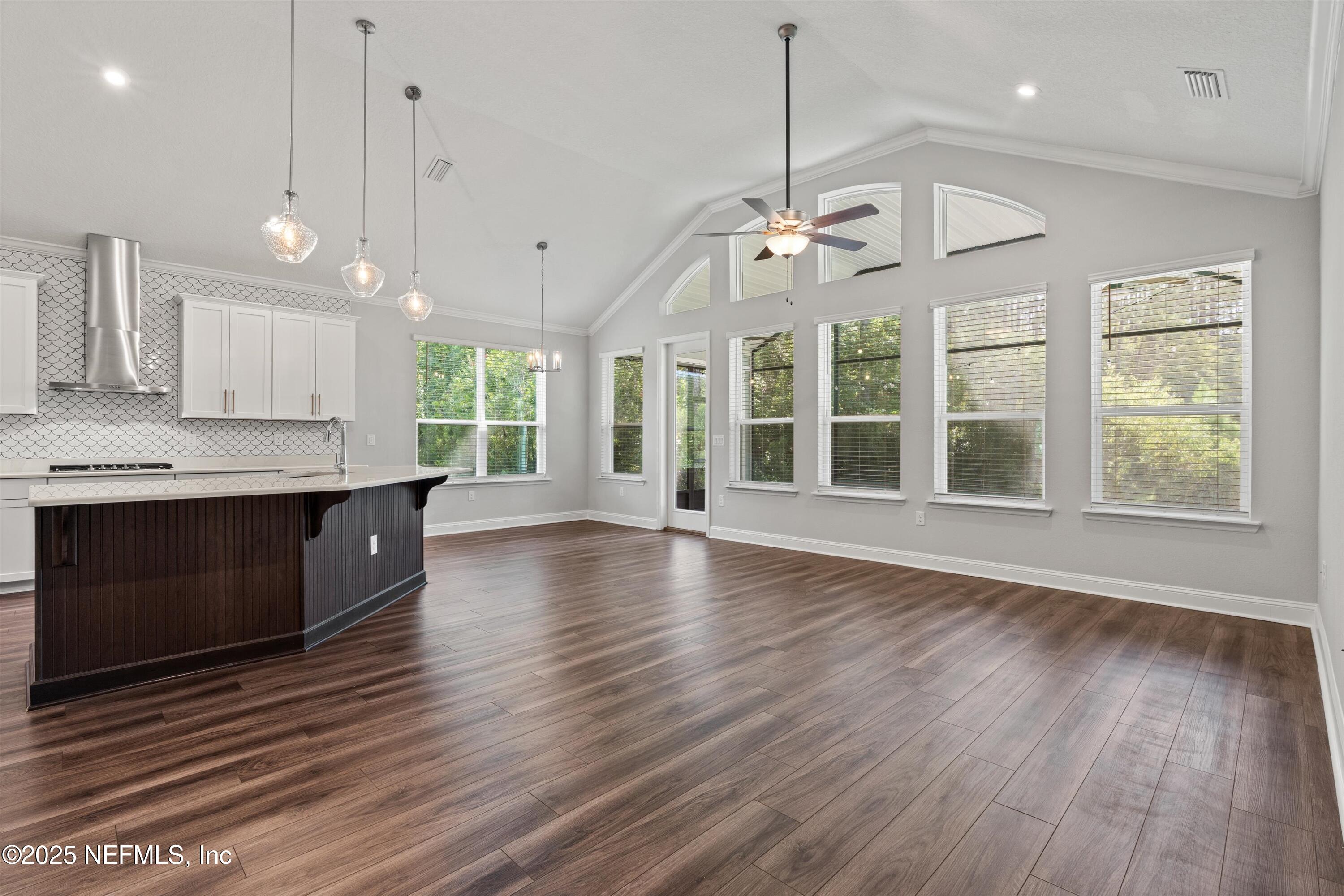 285 BRAMBLY VINE Drive, St. Johns