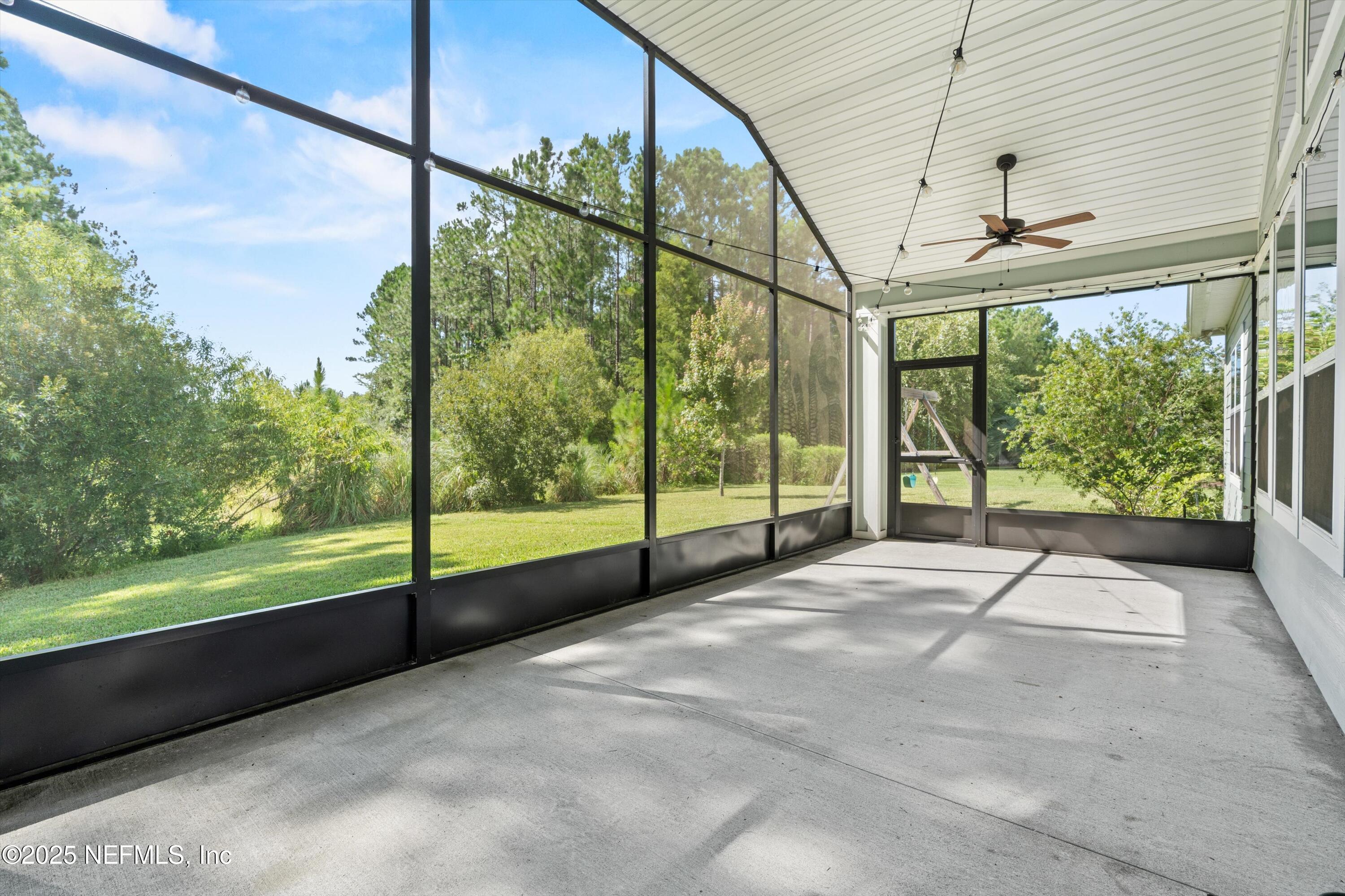 285 BRAMBLY VINE Drive, St. Johns