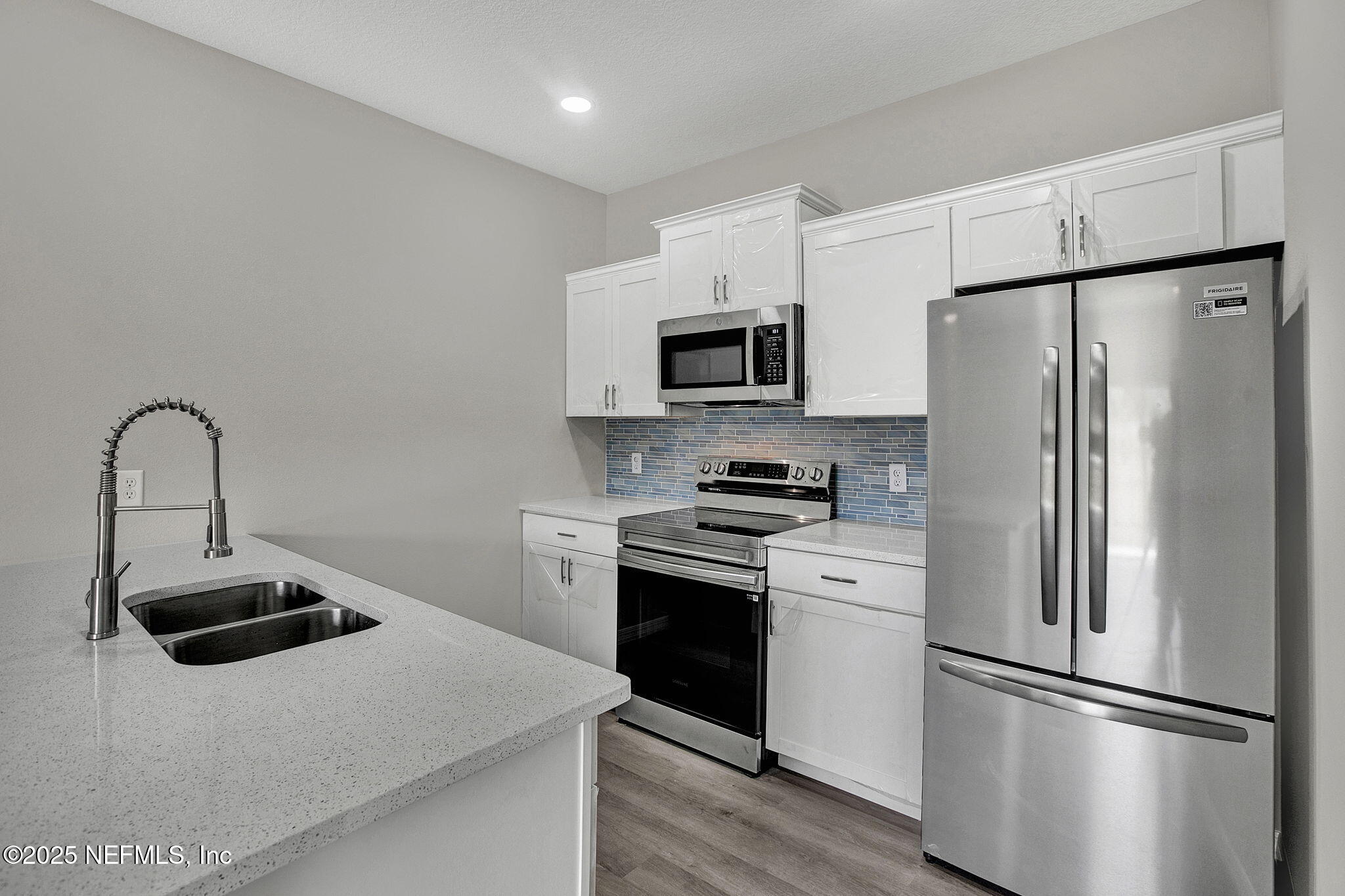 6703 BAKERSFIELD Drive