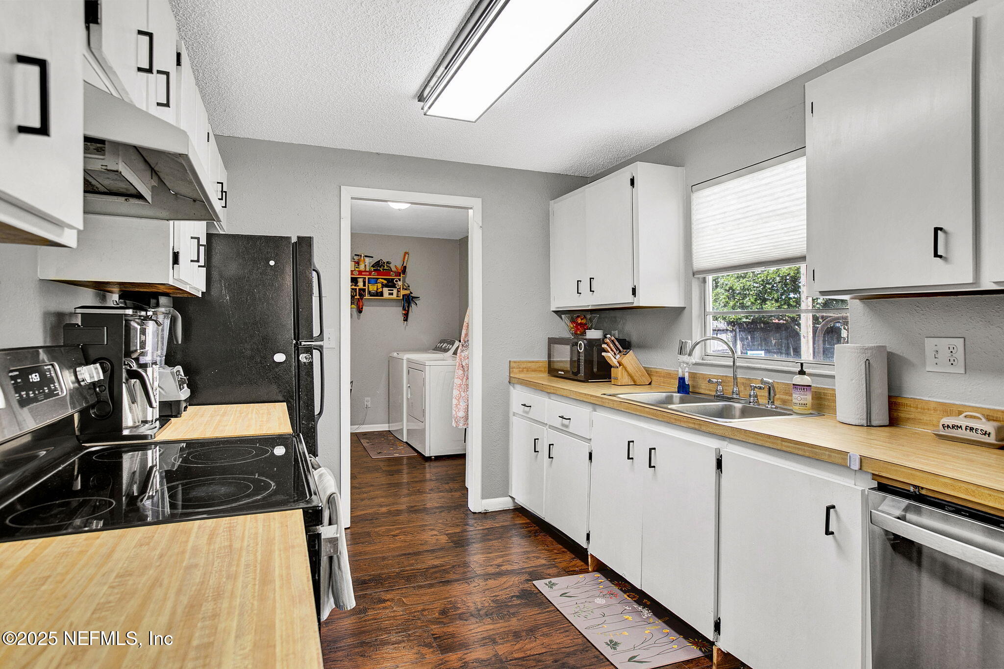 8250 SPRINGER Court
