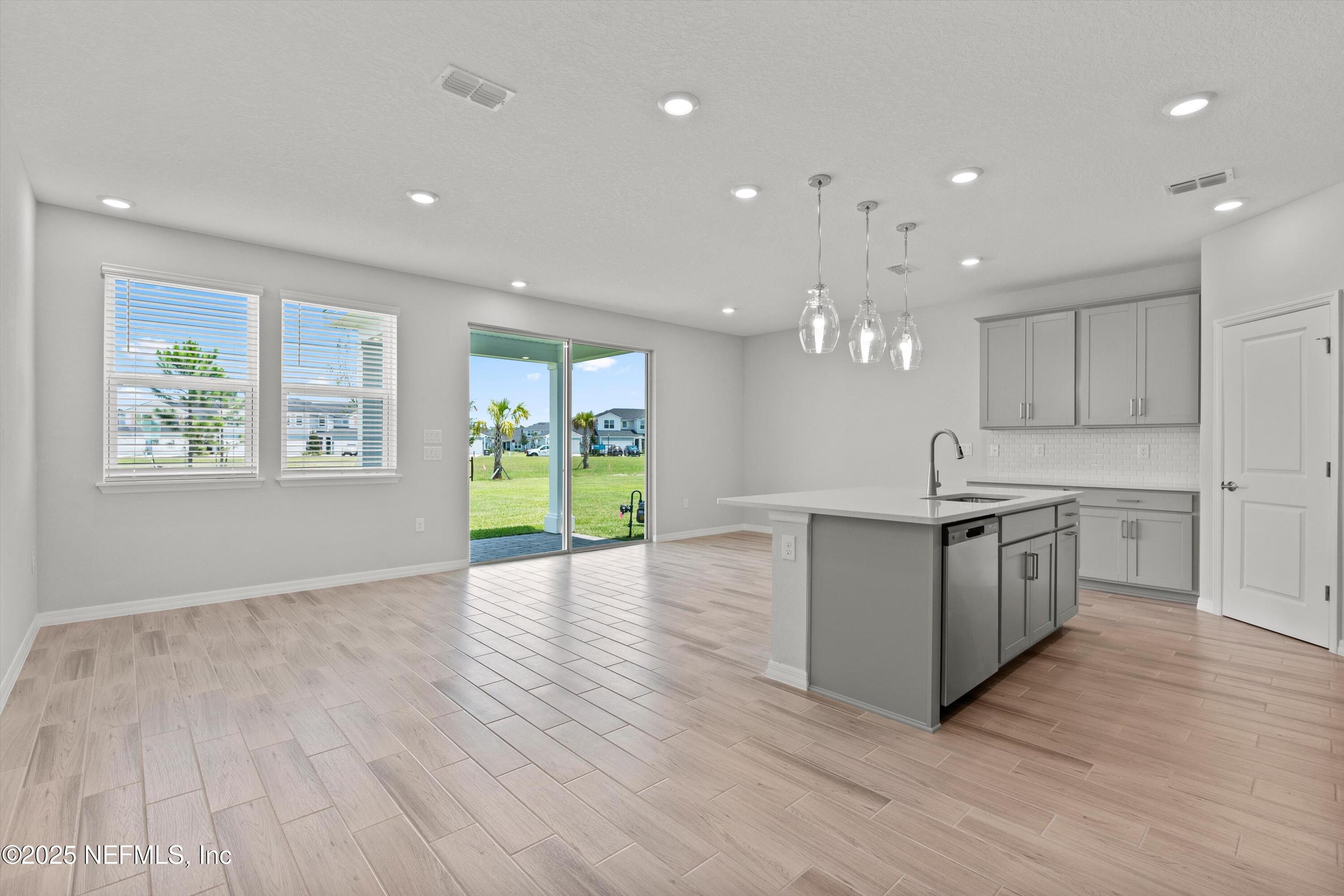 295 CHERRY ELM Drive, St. Johns