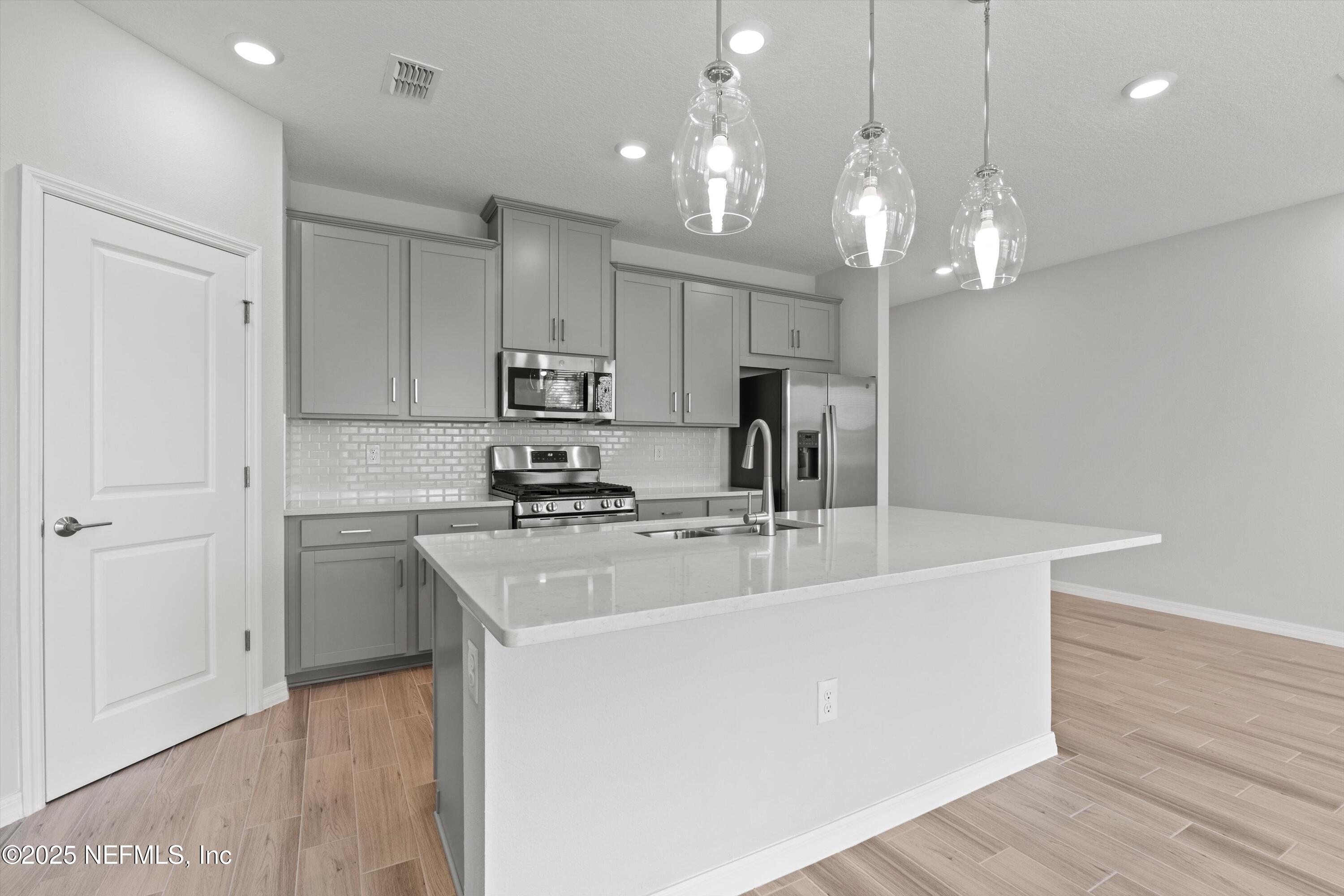 295 CHERRY ELM Drive, St. Johns