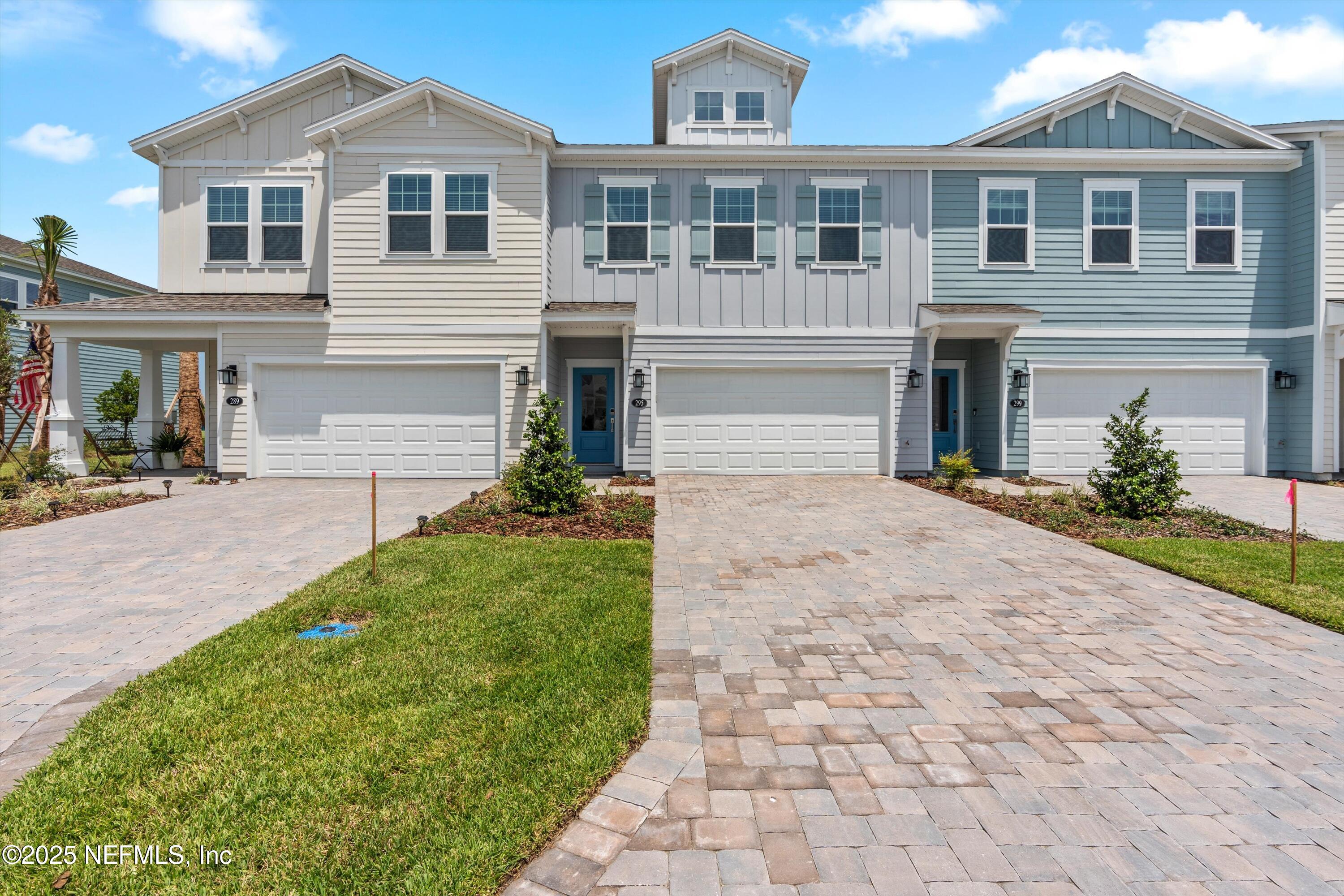 295 CHERRY ELM Drive, St. Johns