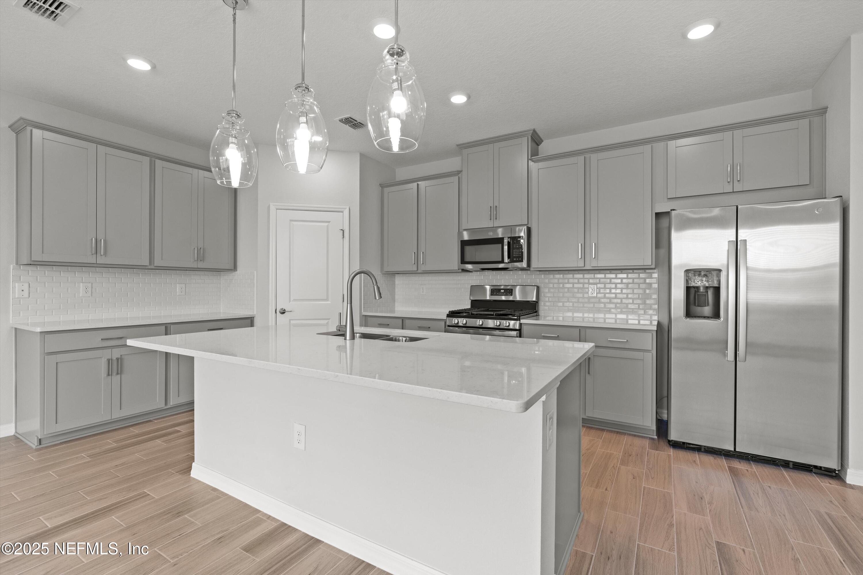 295 CHERRY ELM Drive, St. Johns
