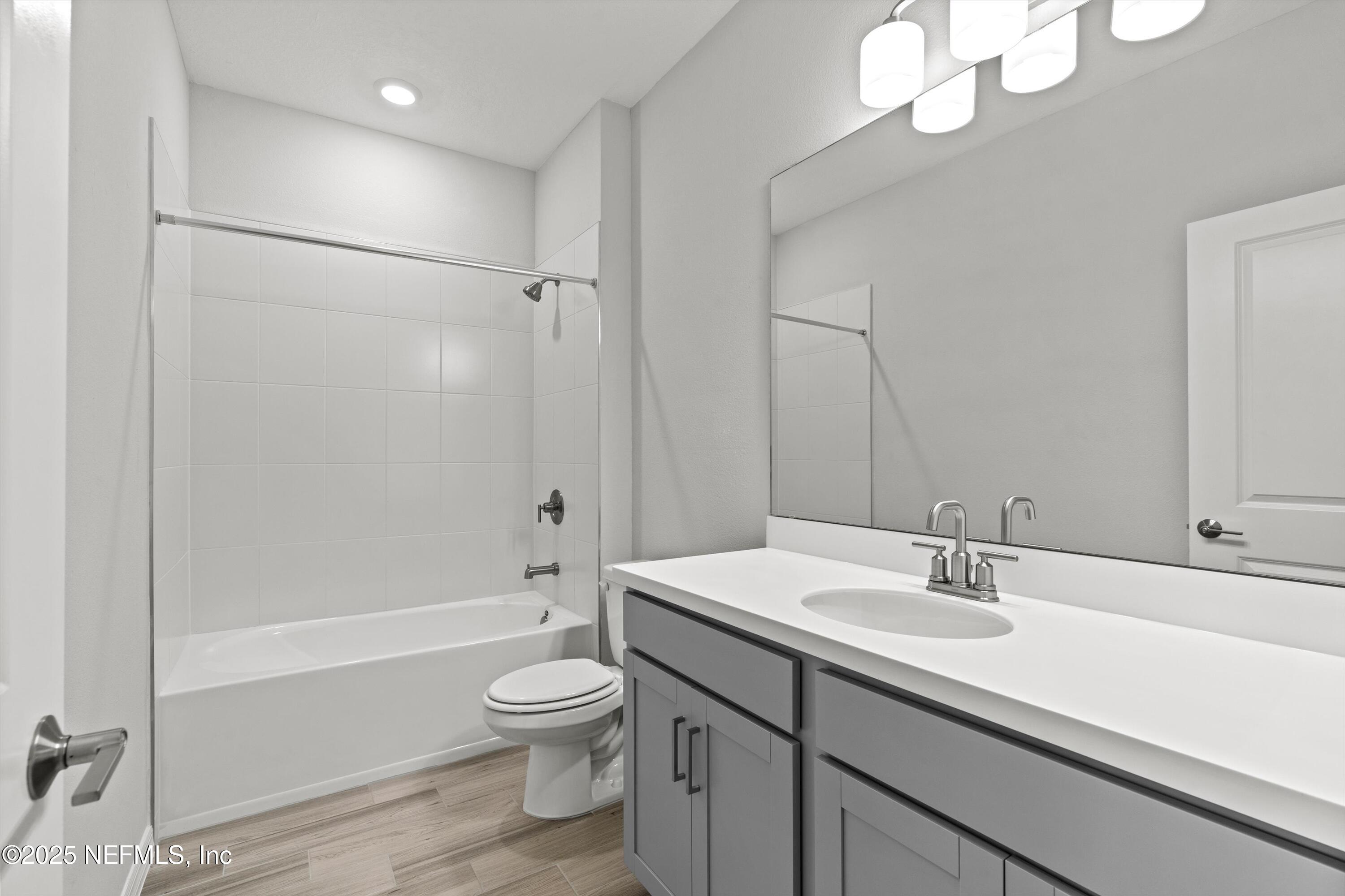 295 CHERRY ELM Drive, St. Johns