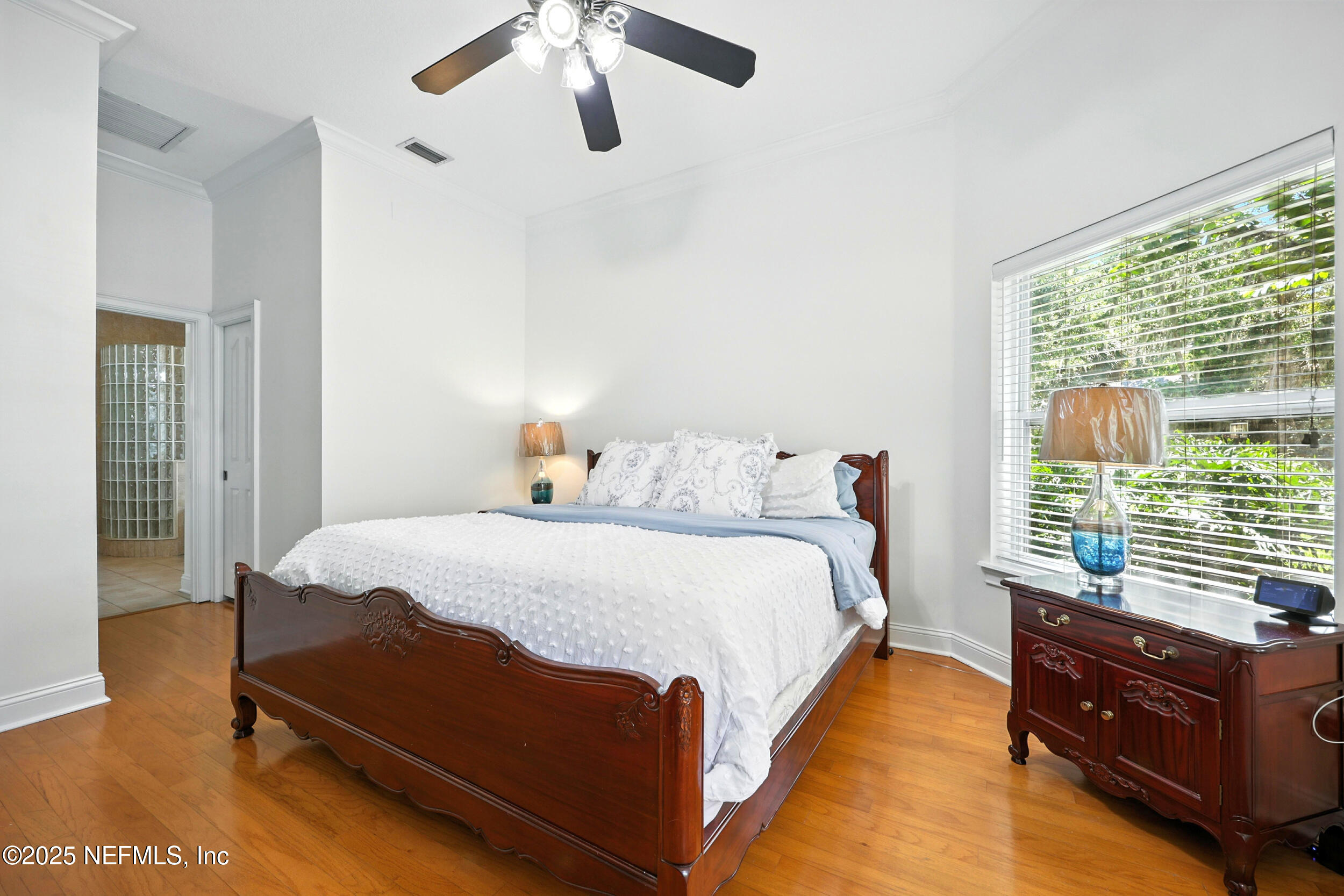 1833 KINGS Court