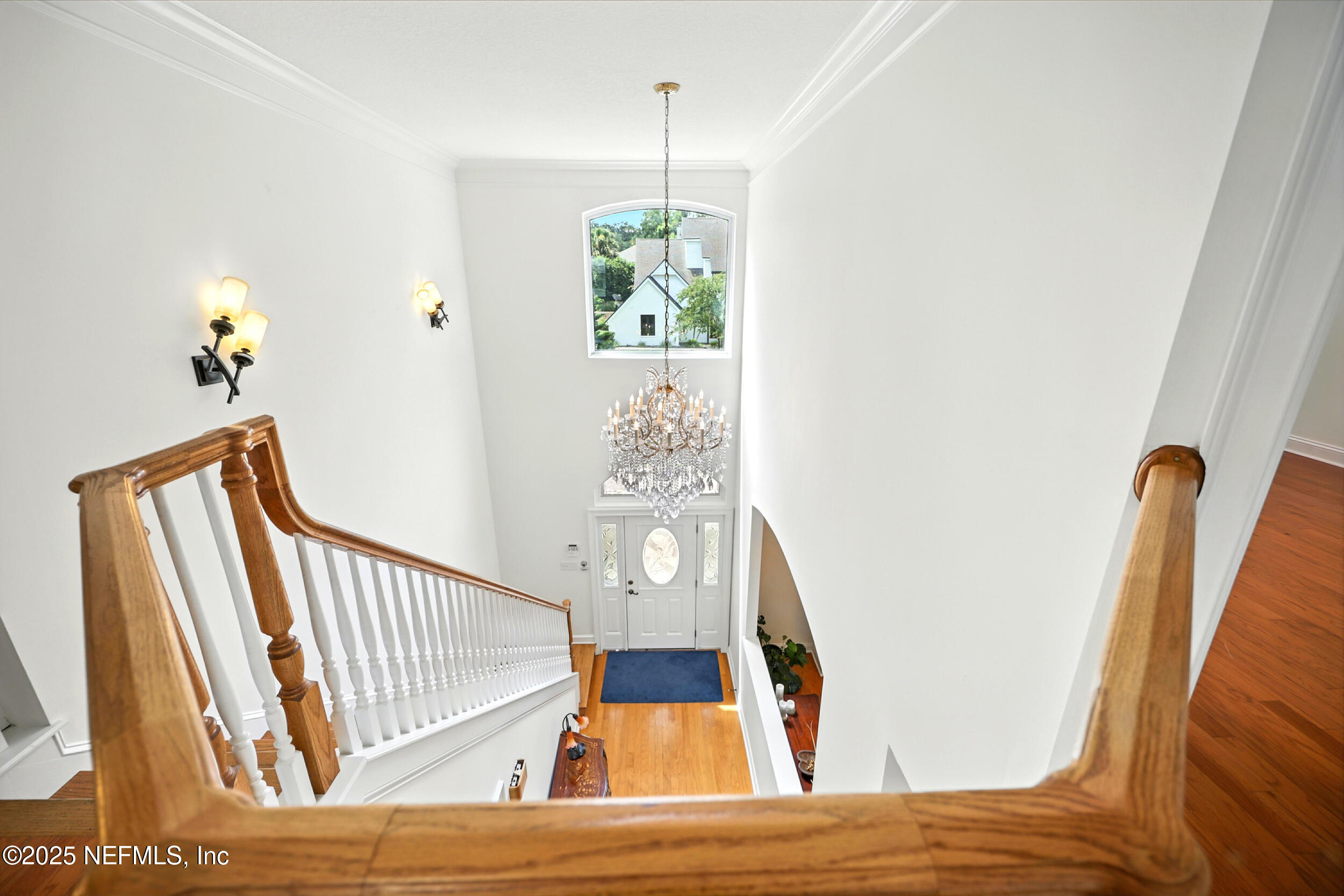 1833 KINGS Court