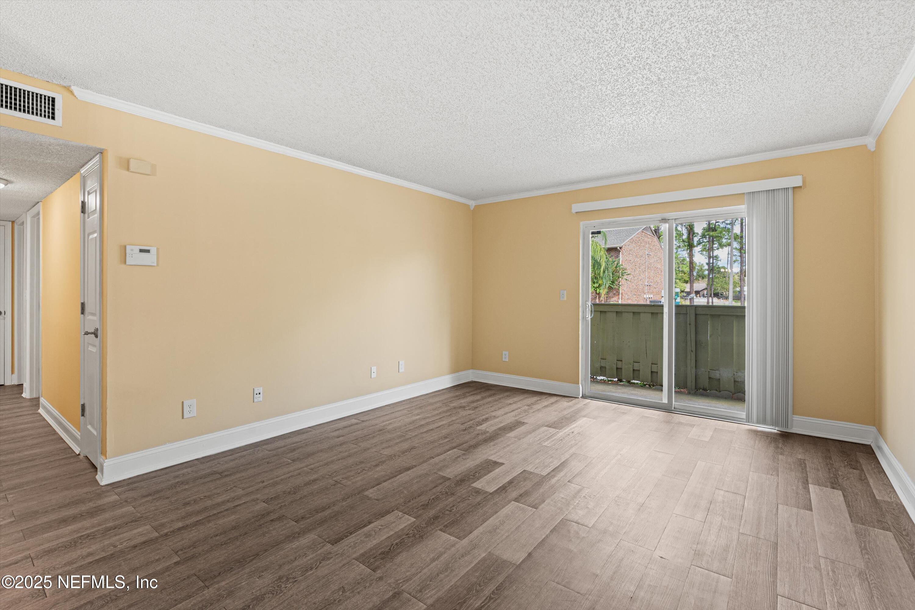 3737 LORETTO Road, 903