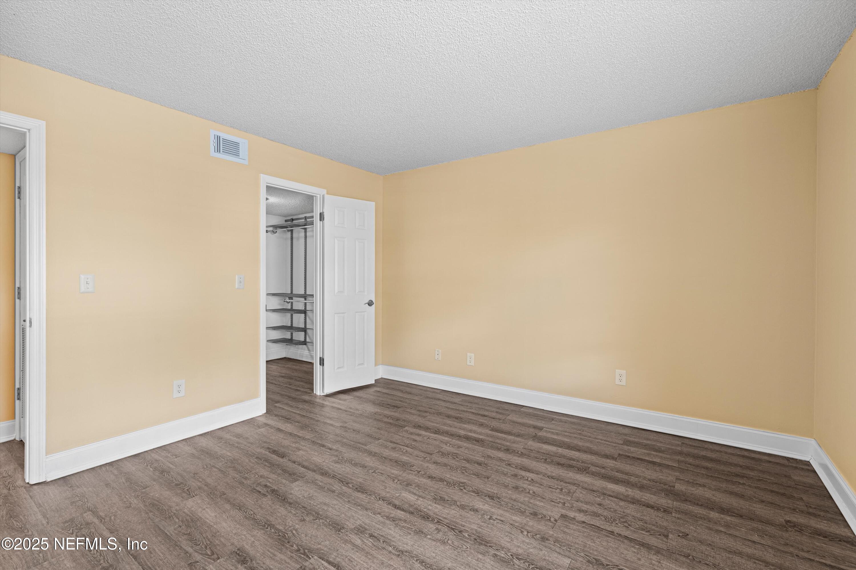 3737 LORETTO Road, 903