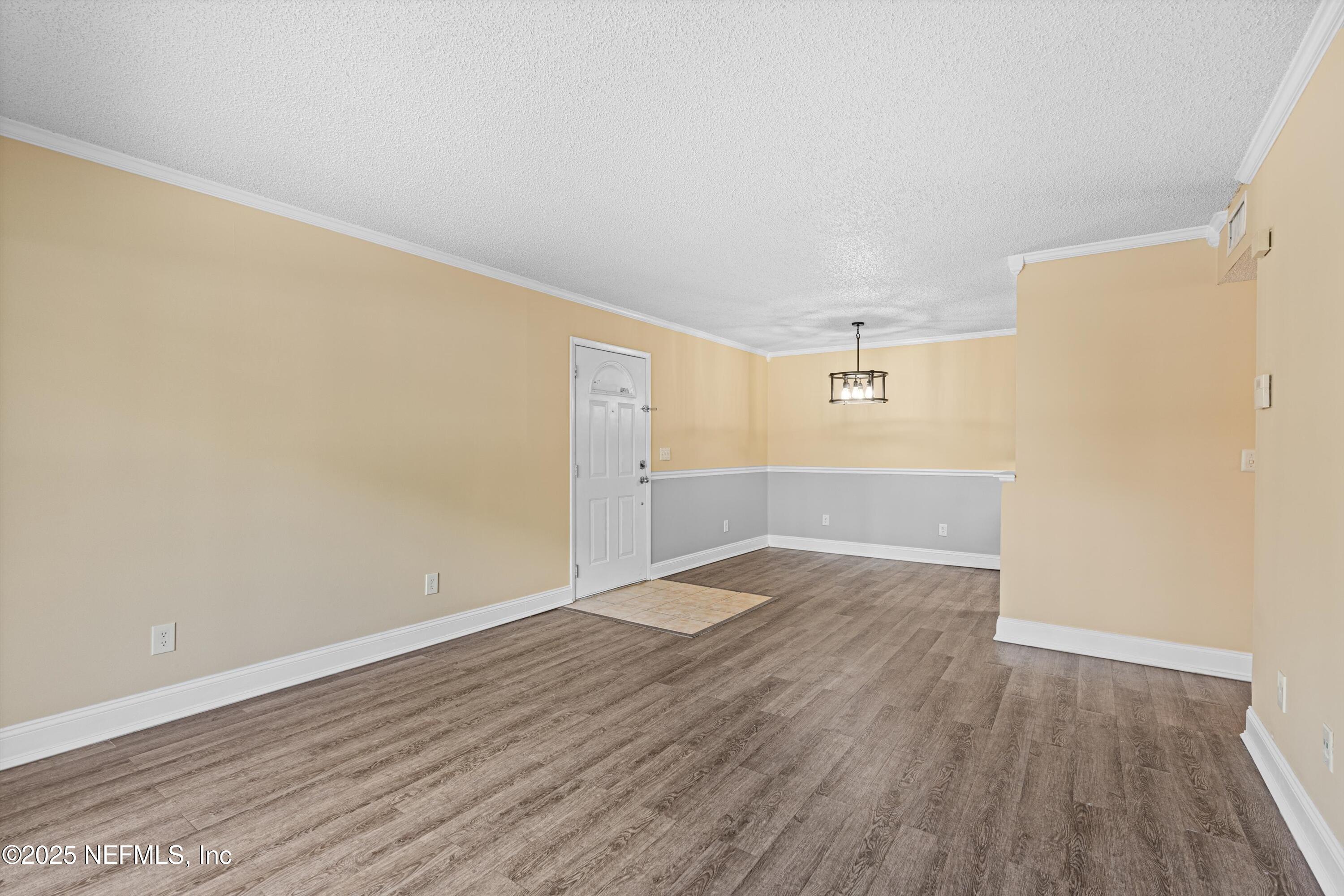 3737 LORETTO Road, 903