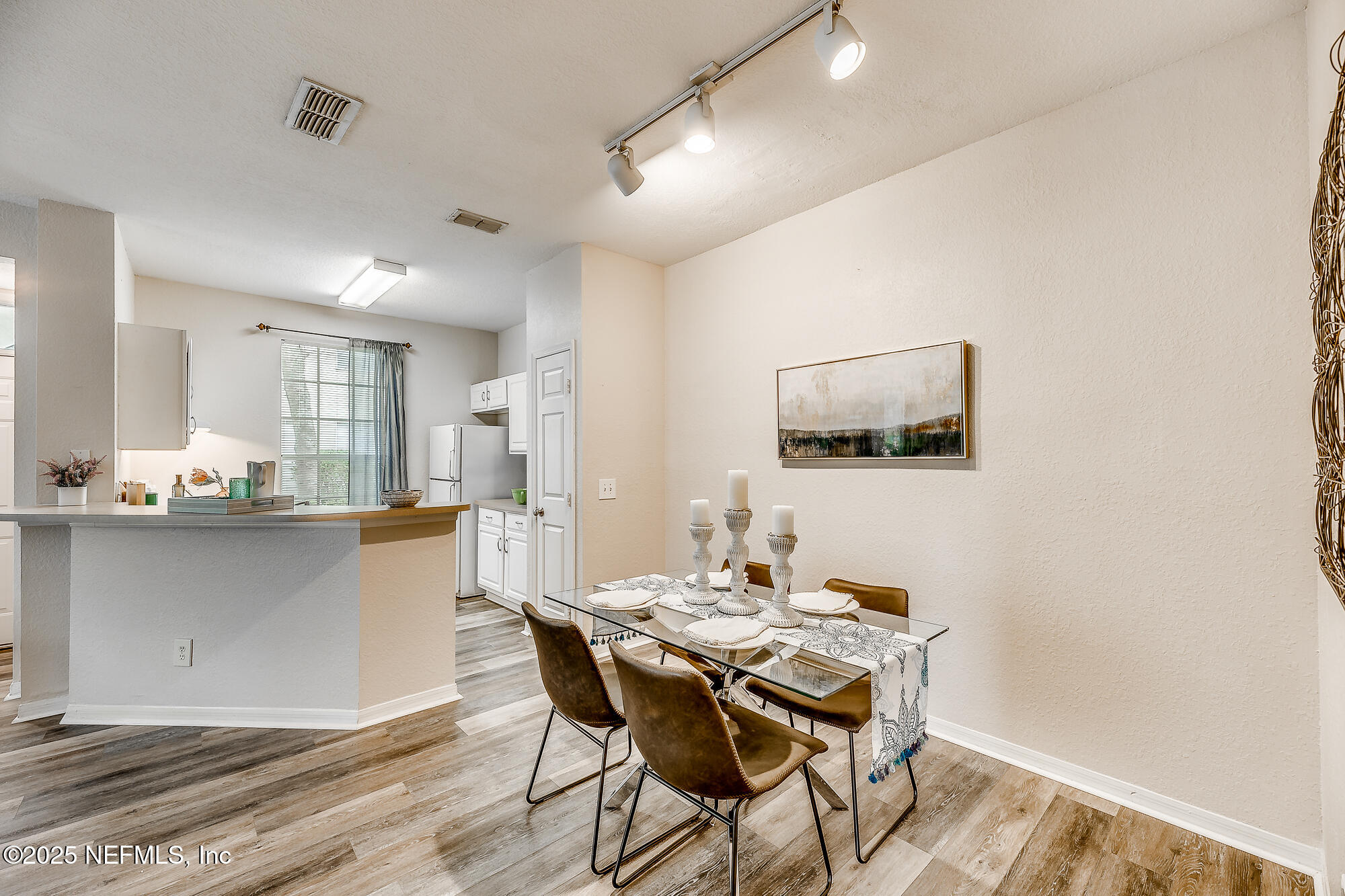 13700 RICHMOND PARK Drive N, 804