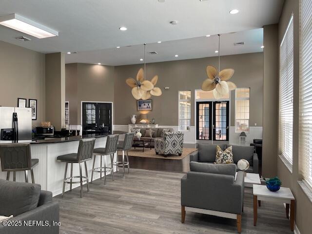 13700 RICHMOND PARK Drive N, 804