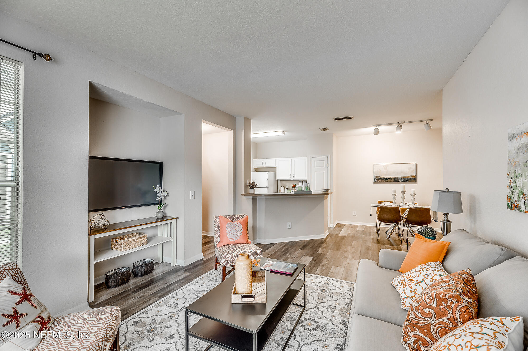 13700 RICHMOND PARK Drive N, 804