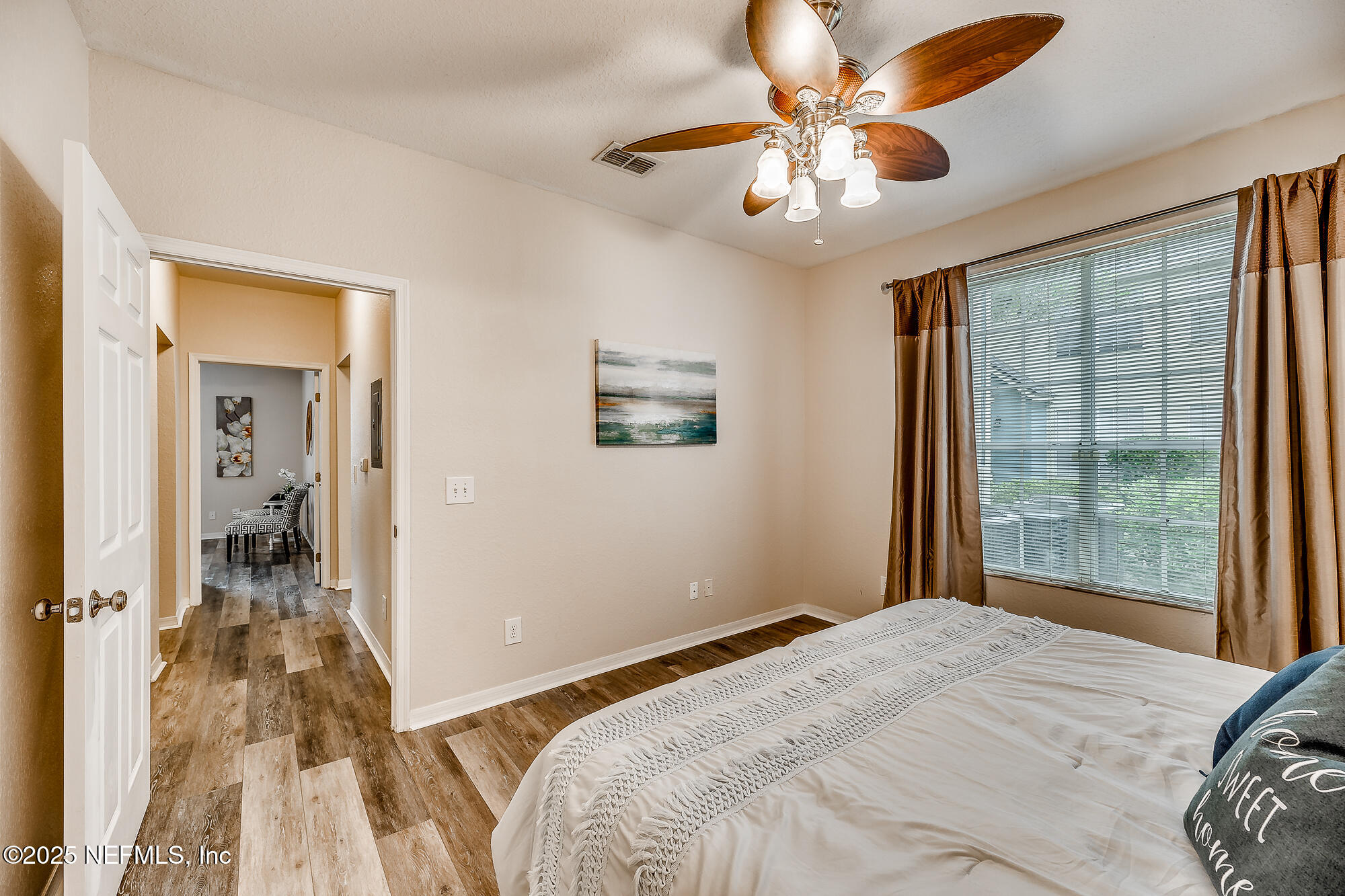 13700 RICHMOND PARK Drive N, 804